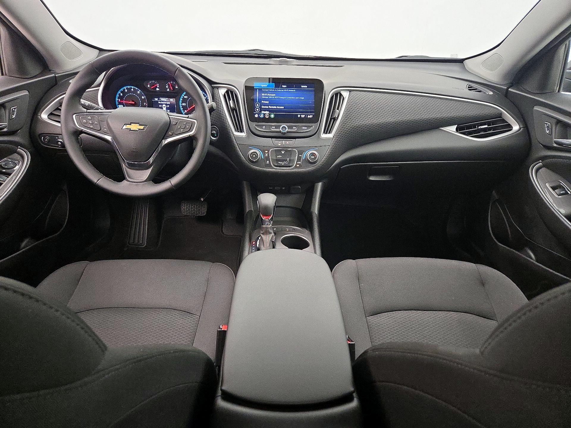 Thumbnail: 2025 Chevrolet Malibu - 9