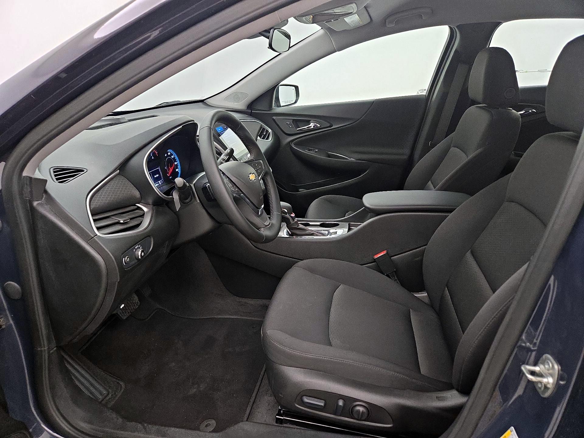 Thumbnail: 2025 Chevrolet Malibu - 11