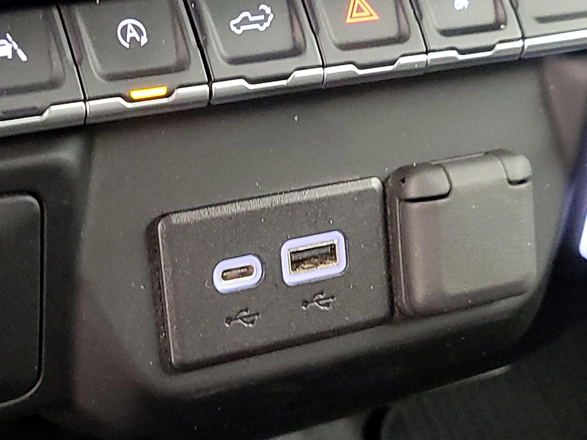 Thumbnail: 2022 Chevrolet Silverado 1500 - 18