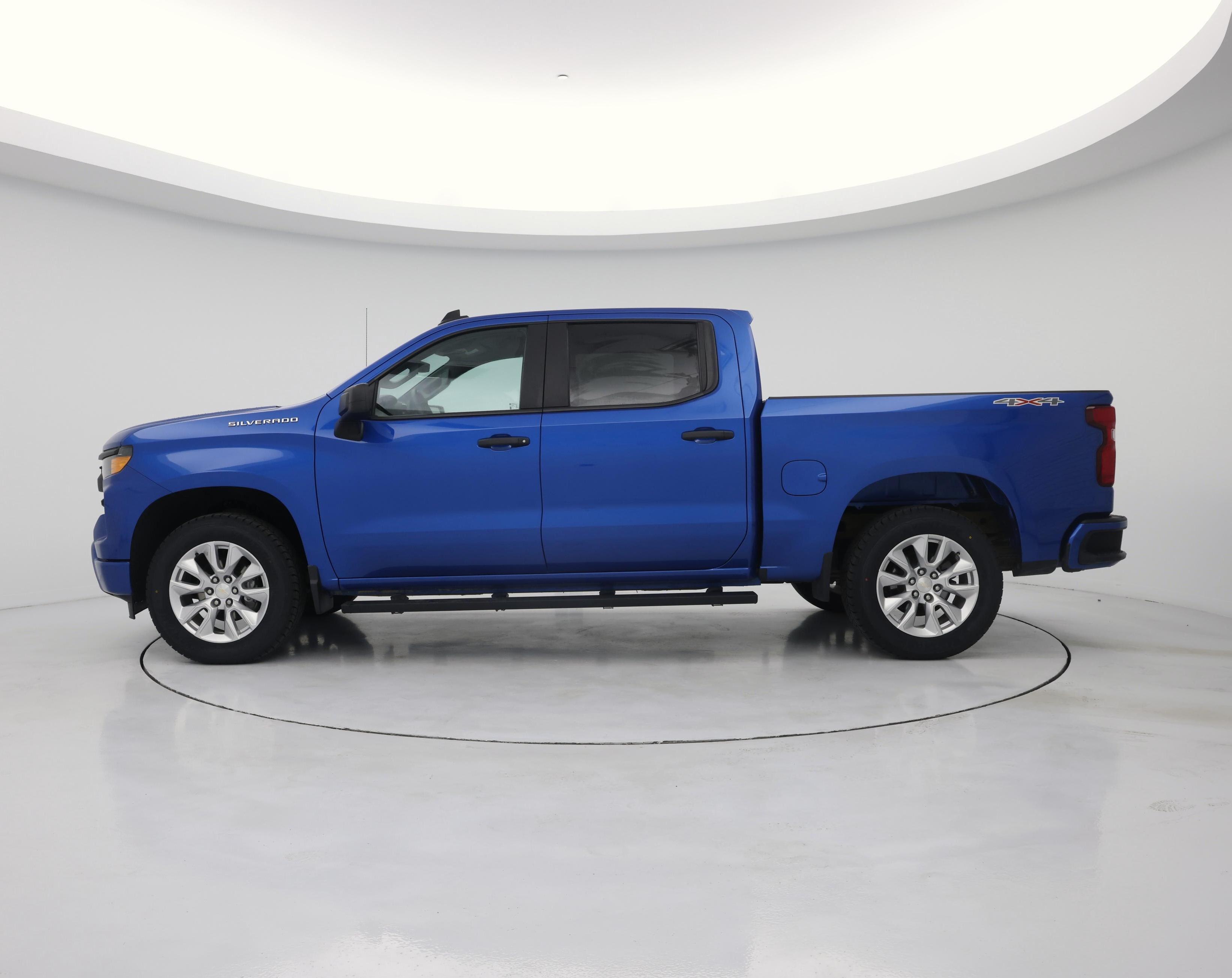 Thumbnail: 2022 Chevrolet Silverado 1500 - 3