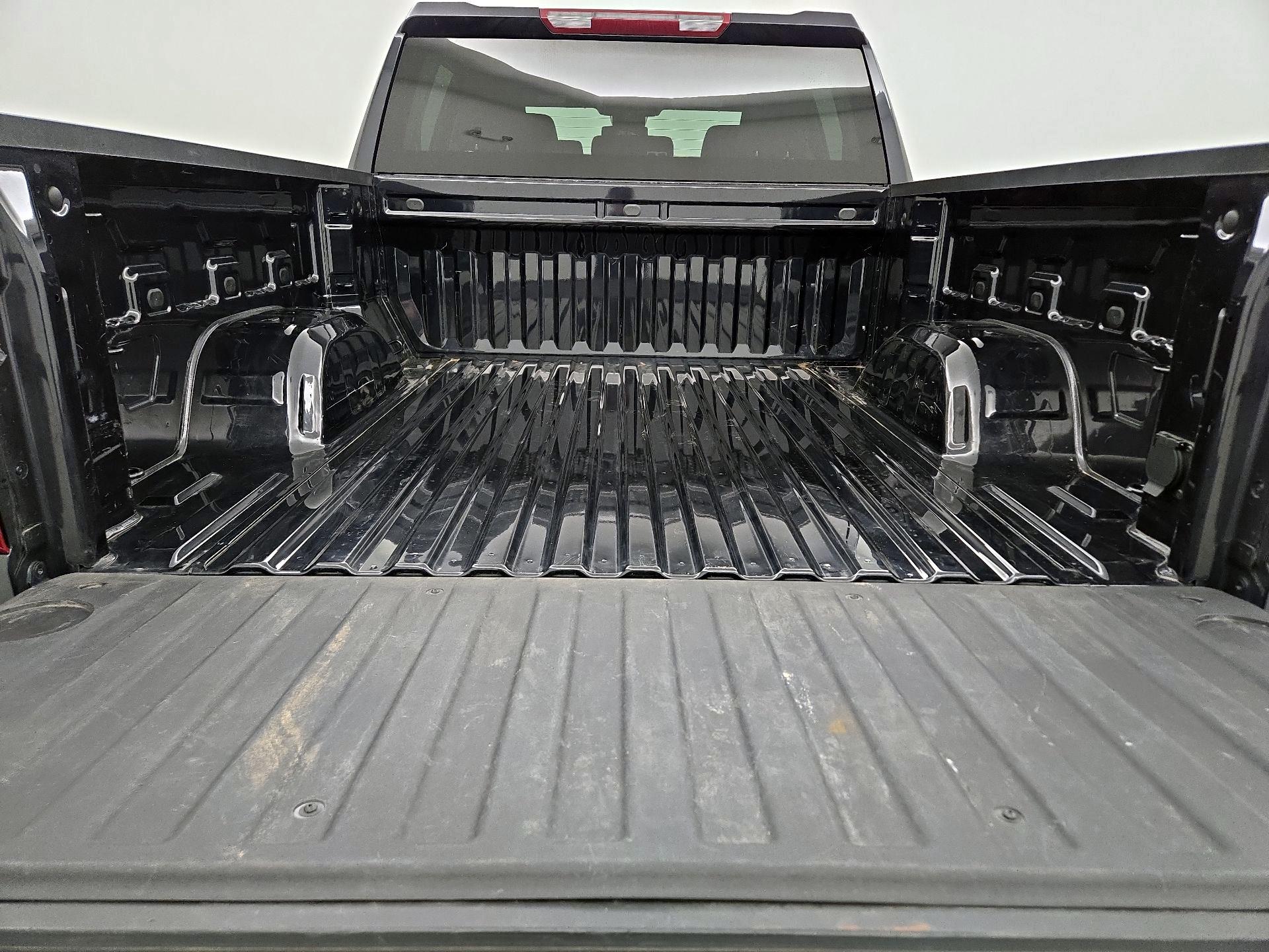 Thumbnail: 2023 Chevrolet Silverado 1500 - 20
