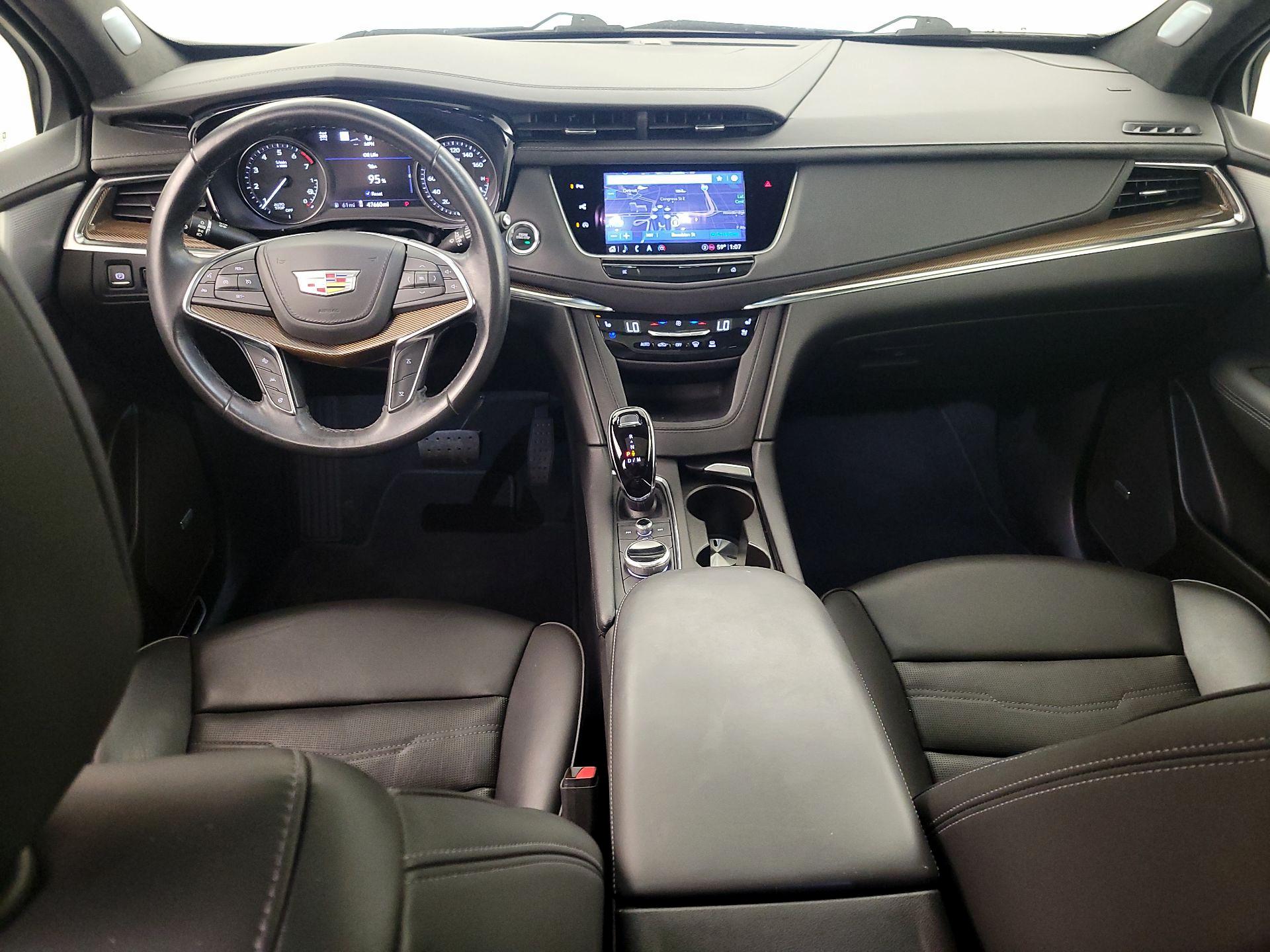 Thumbnail: 2023 Cadillac XT5 - 9