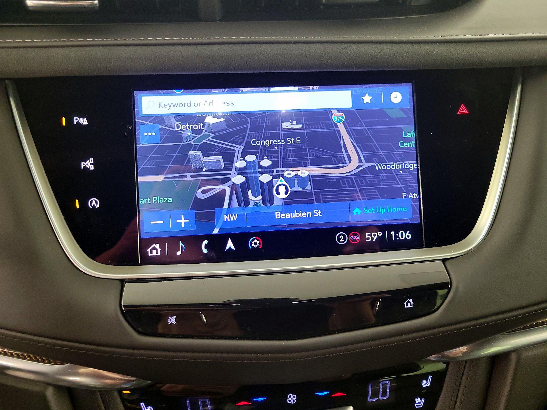 Thumbnail: 2023 Cadillac XT5 - 14
