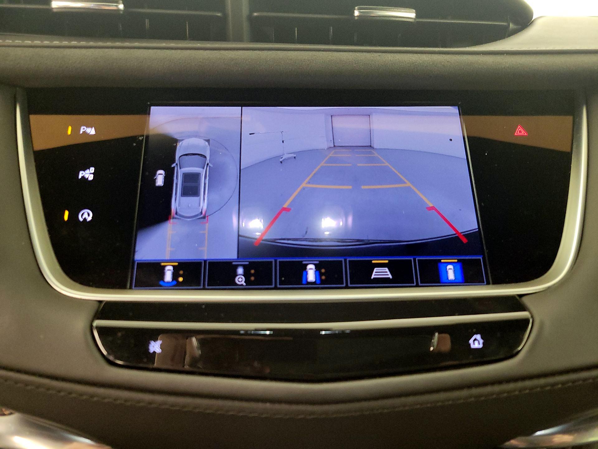 Thumbnail: 2023 Cadillac XT5 - 15