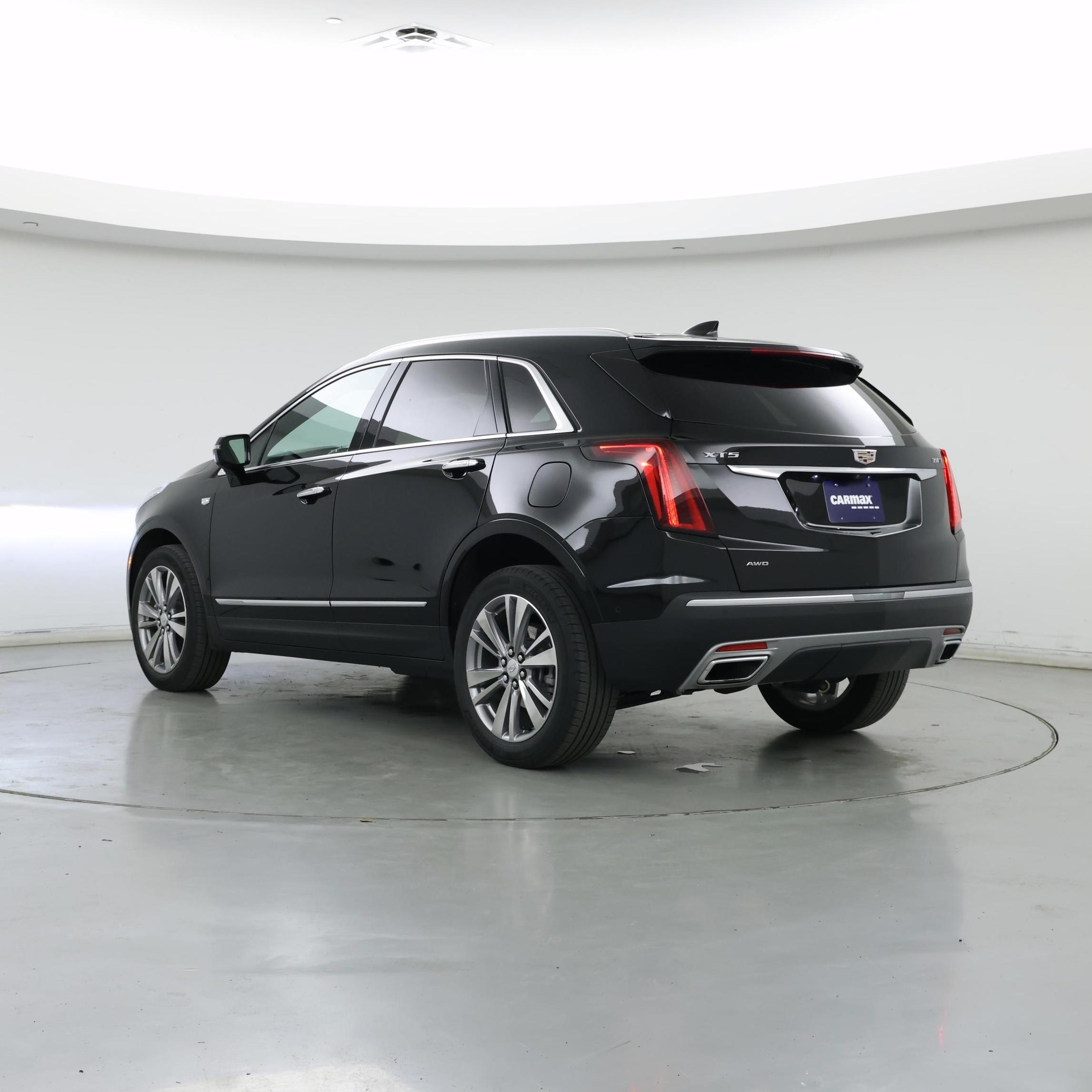 Thumbnail: 2023 Cadillac XT5 - 2
