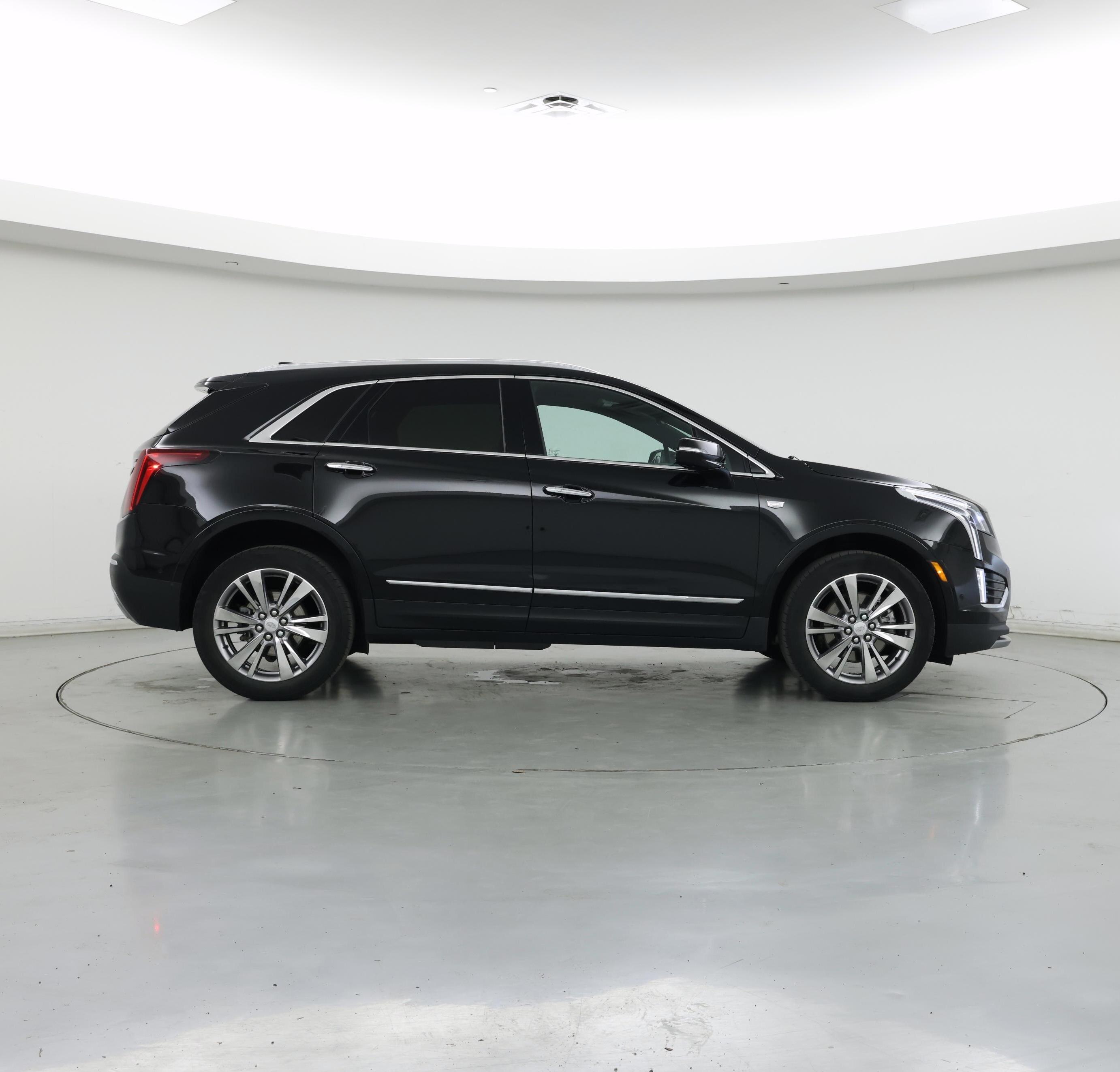 Thumbnail: 2023 Cadillac XT5 - 7