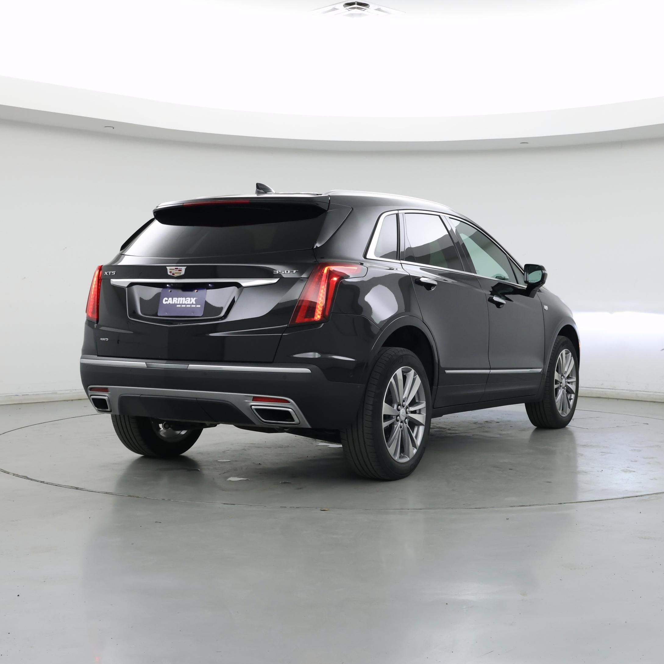Thumbnail: 2023 Cadillac XT5 - 8