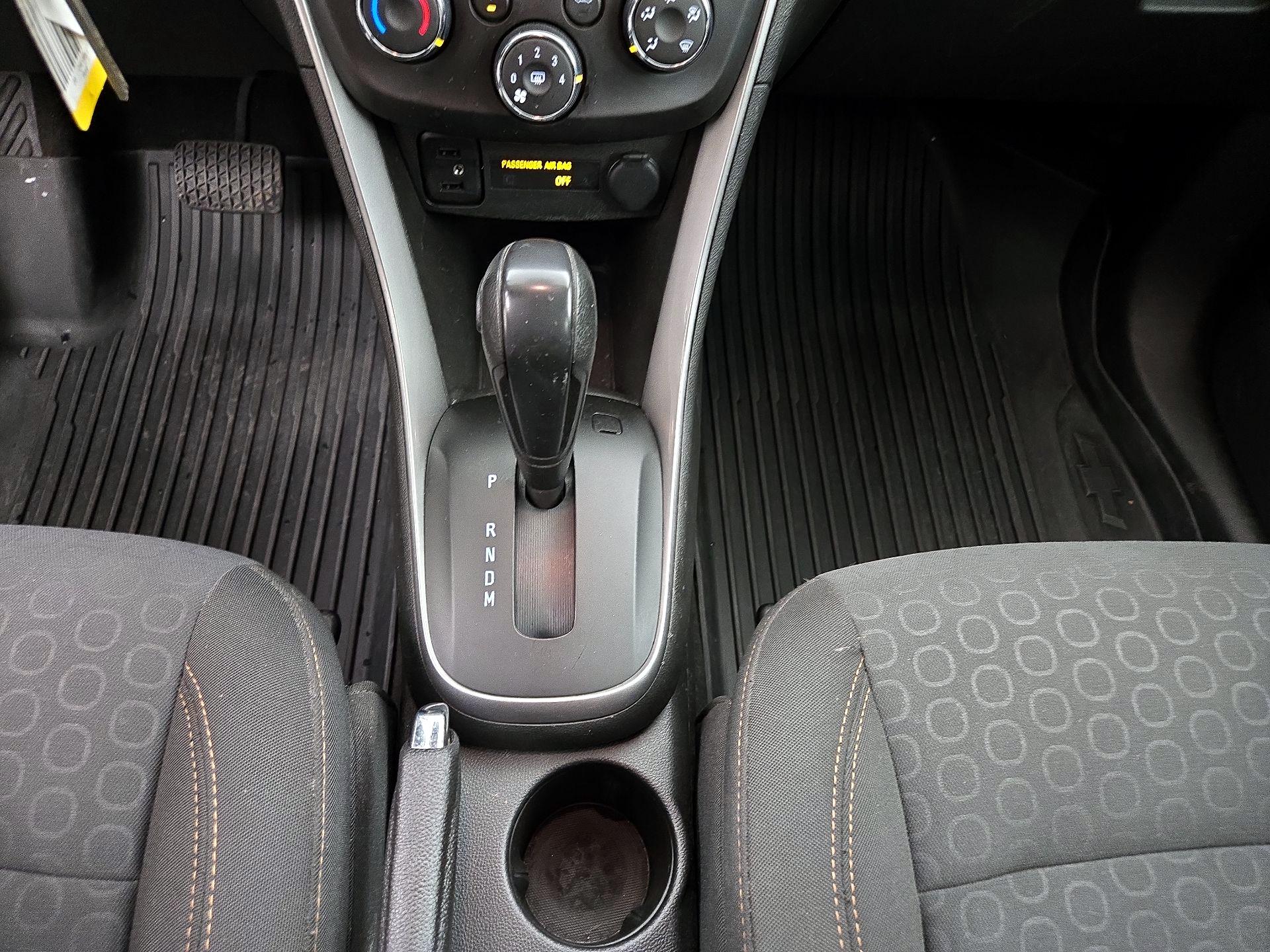 Thumbnail: 2020 Chevrolet Trax - 17