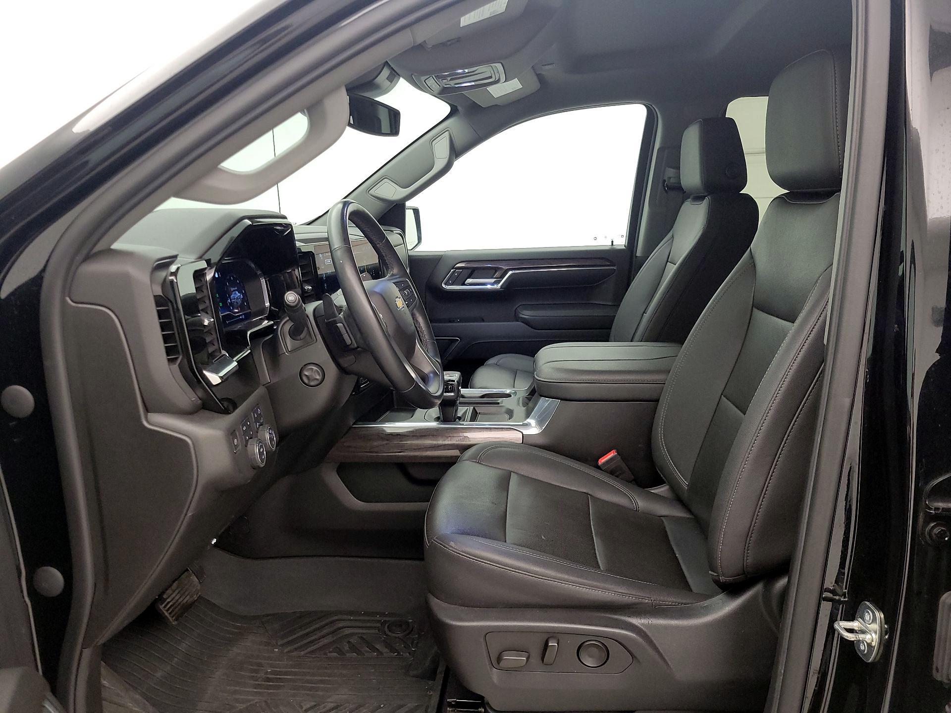 Thumbnail: 2023 Chevrolet Silverado 1500 - 11