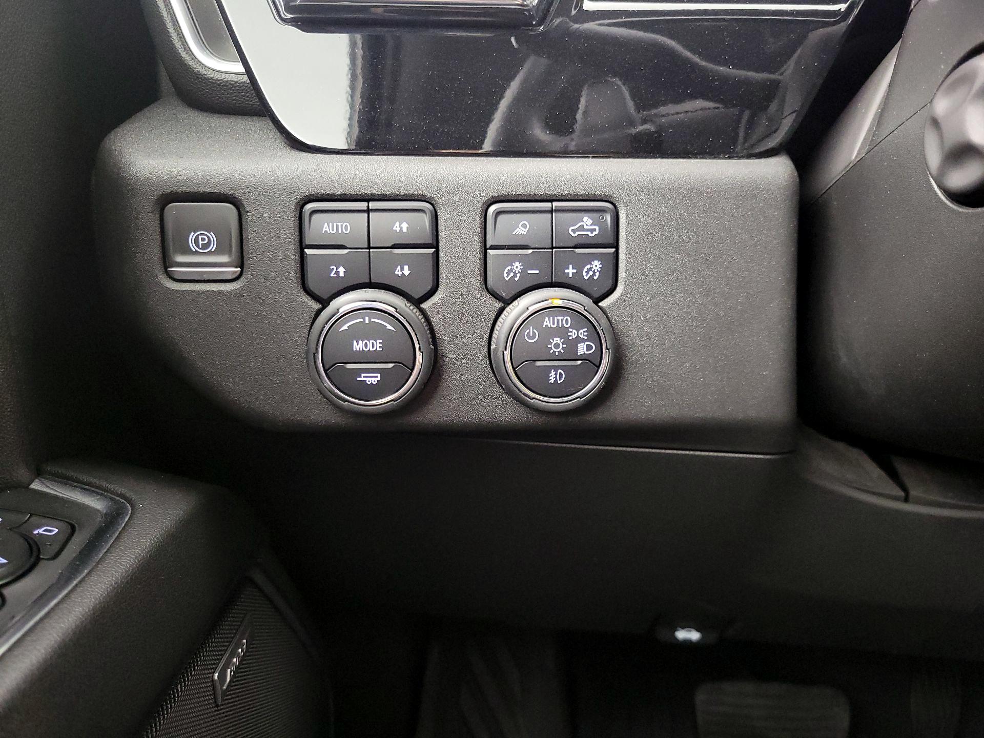 Thumbnail: 2023 Chevrolet Silverado 1500 - 13
