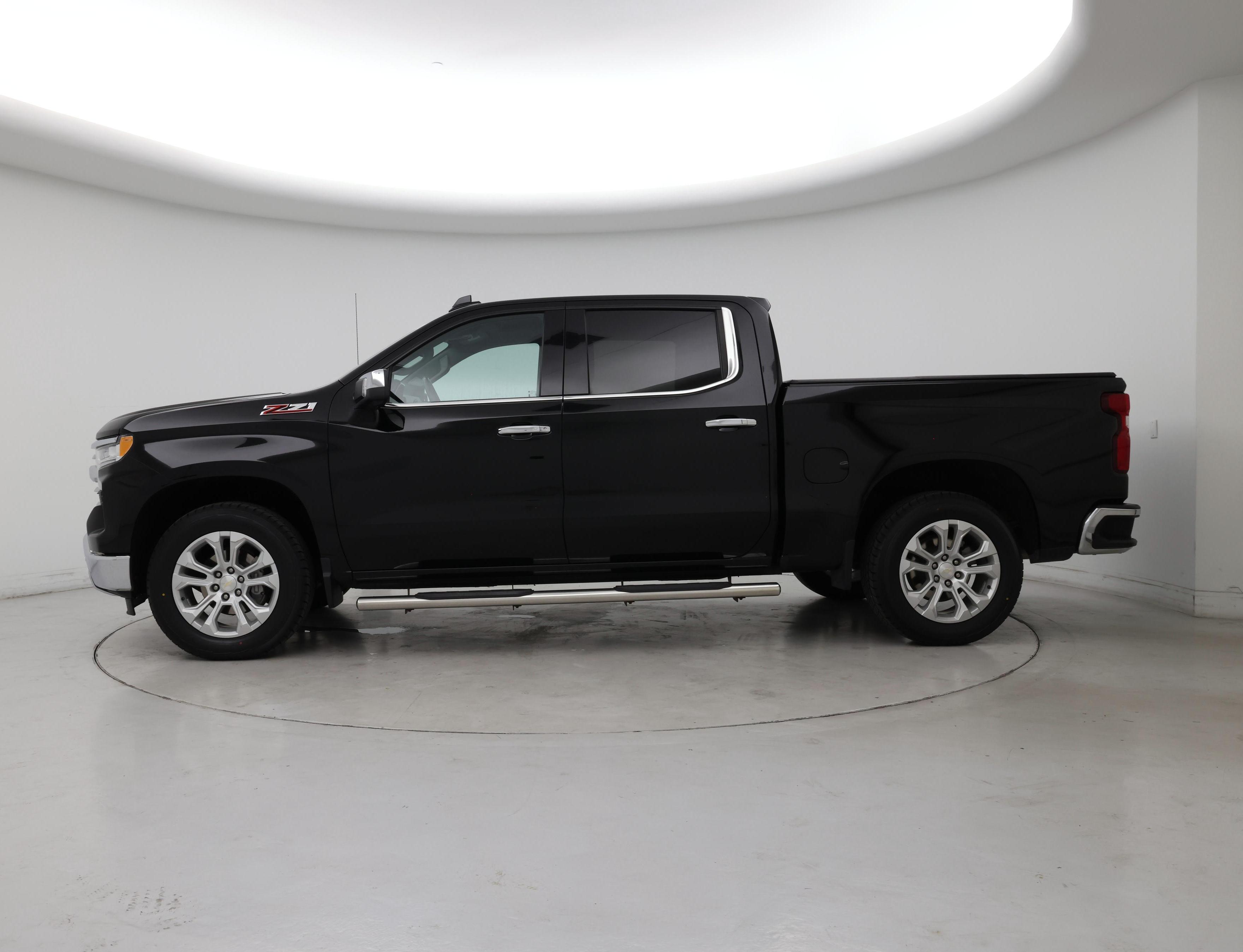 Thumbnail: 2023 Chevrolet Silverado 1500 - 3