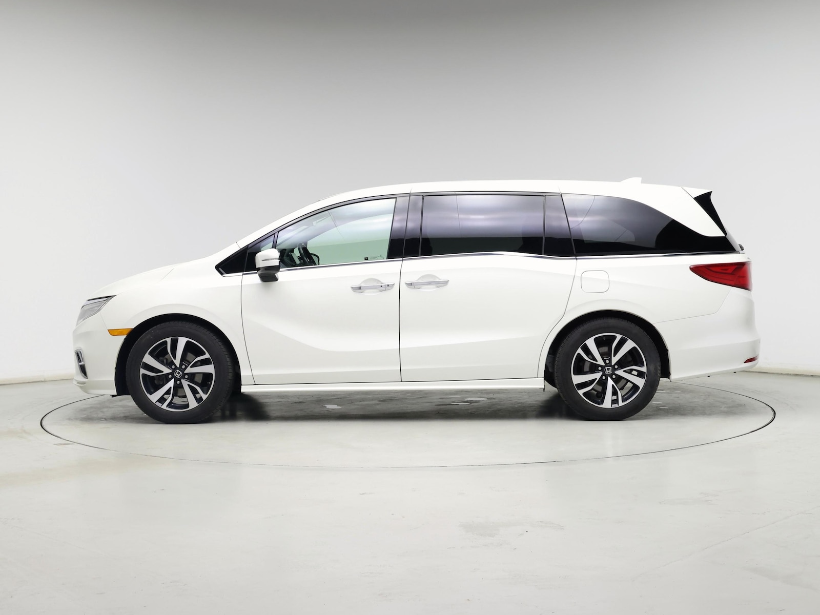 2018 Honda Odyssey Elite - Photo 4