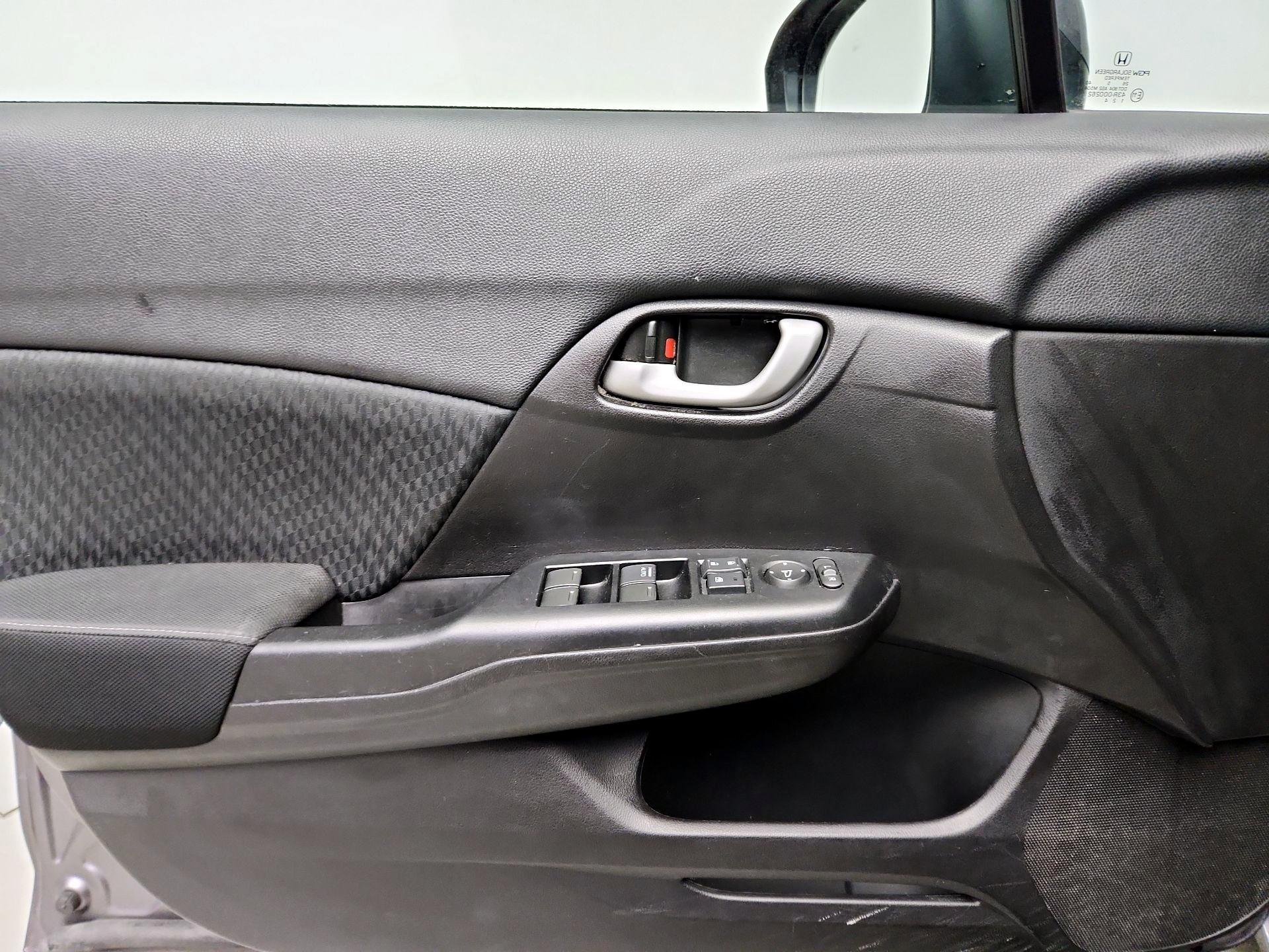 Thumbnail: 2015 Honda Civic - 12