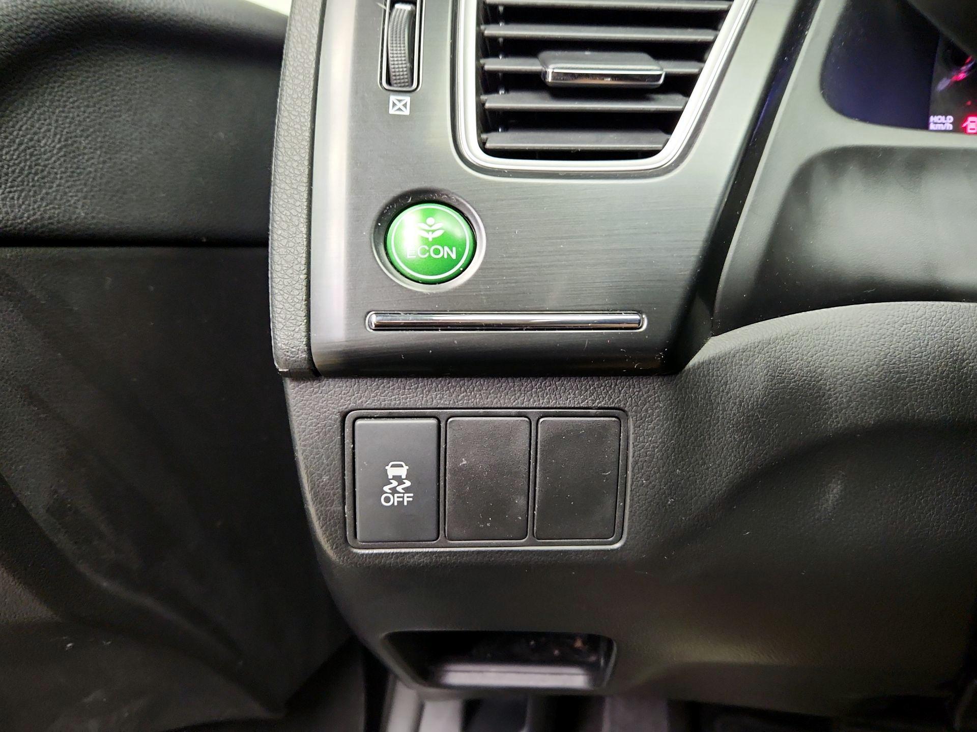 Thumbnail: 2015 Honda Civic - 13