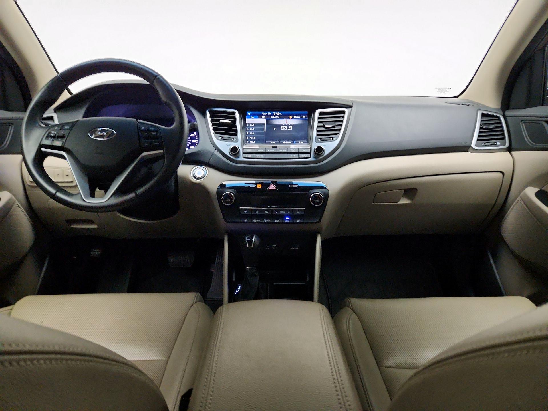 Thumbnail: 2017 Hyundai Tucson - 9