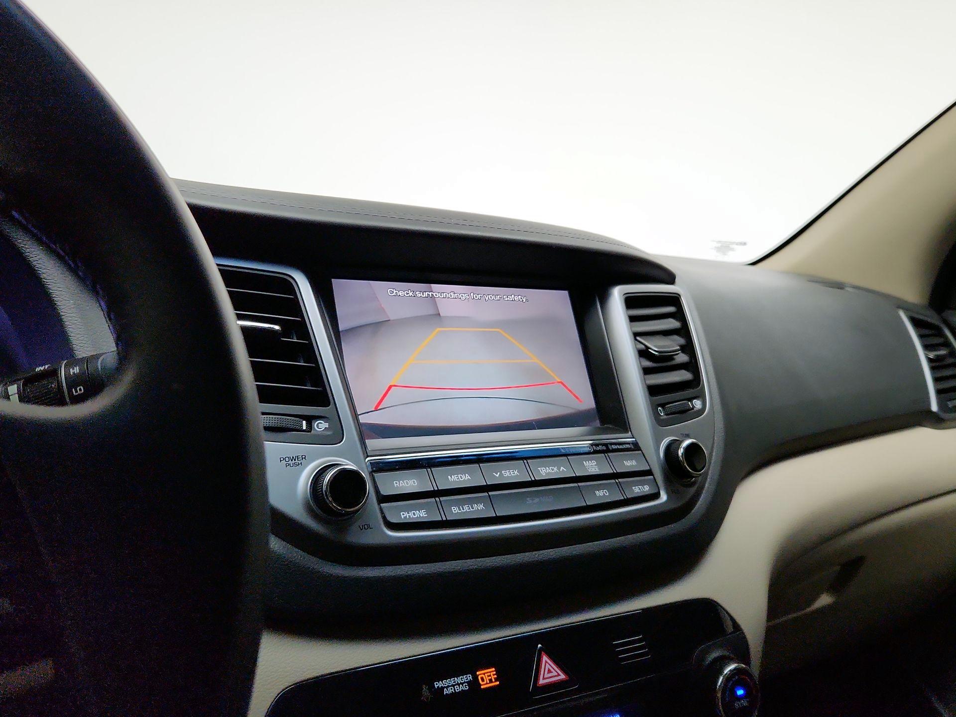 Thumbnail: 2017 Hyundai Tucson - 15