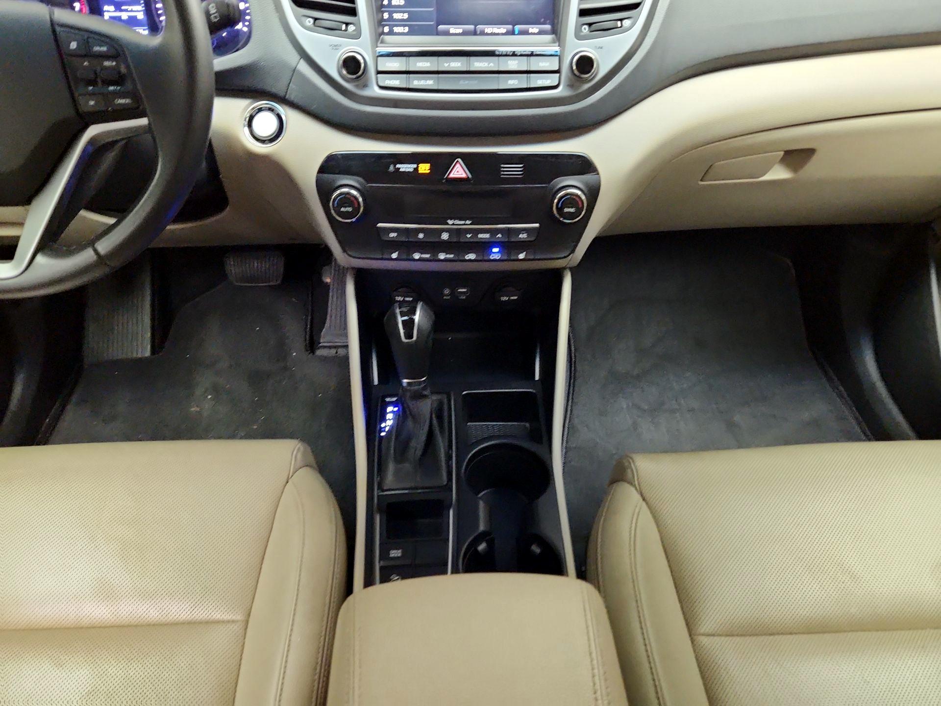 Thumbnail: 2017 Hyundai Tucson - 18