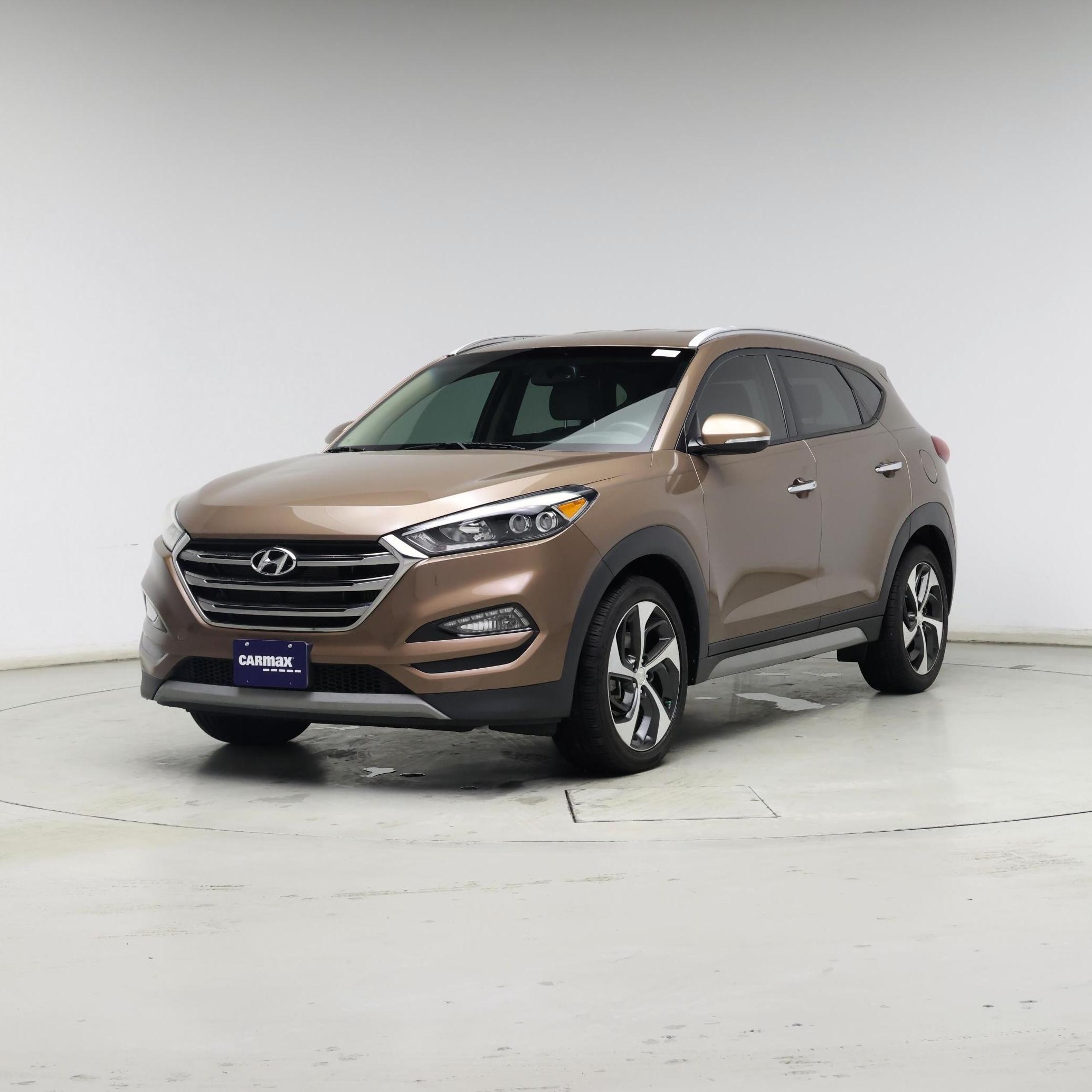 Thumbnail: 2017 Hyundai Tucson - 4