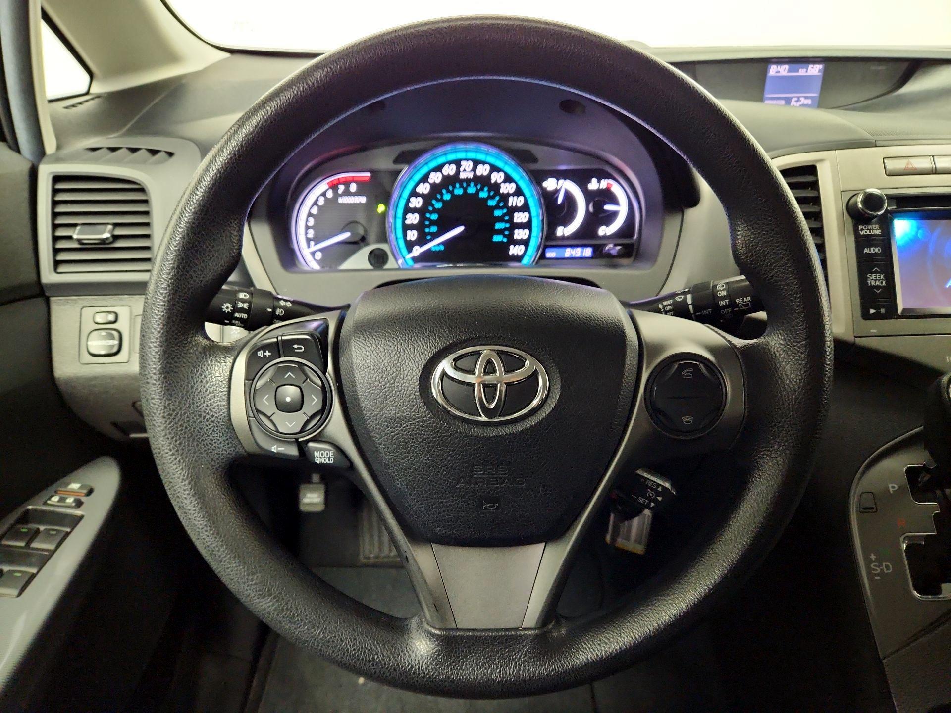 Thumbnail: 2014 Toyota Venza - 10