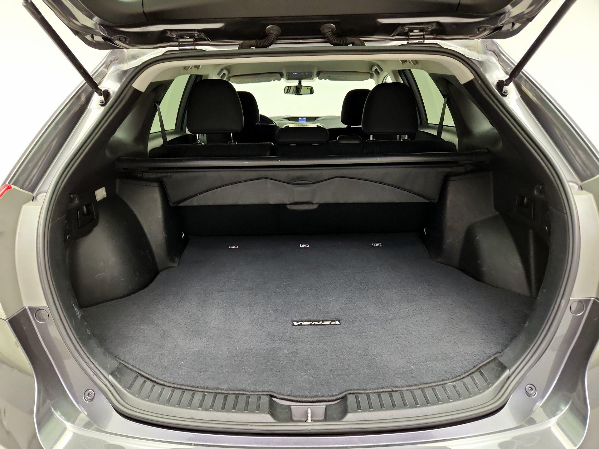 Thumbnail: 2014 Toyota Venza - 18