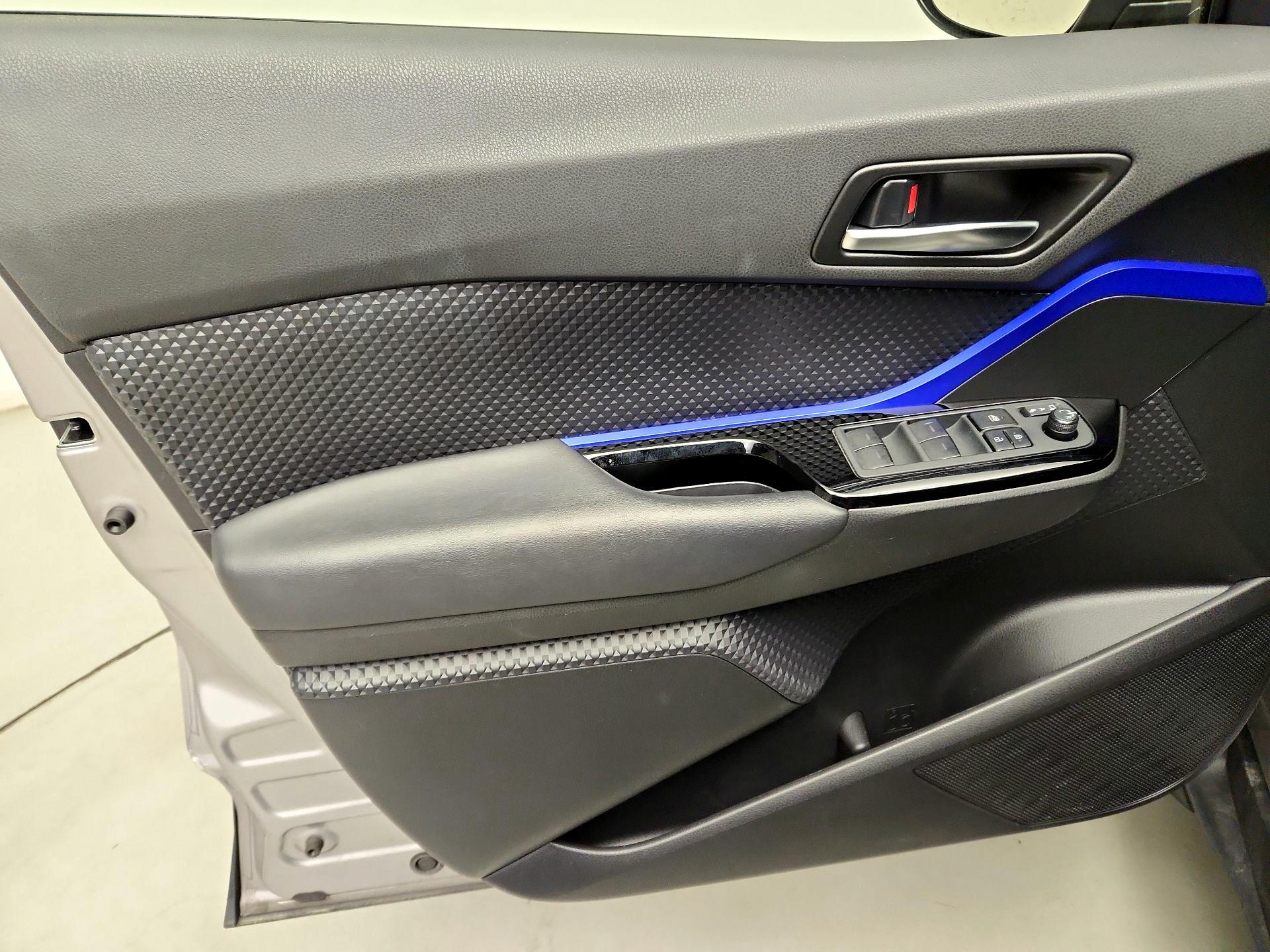 Thumbnail: 2020 Toyota C-HR - 12