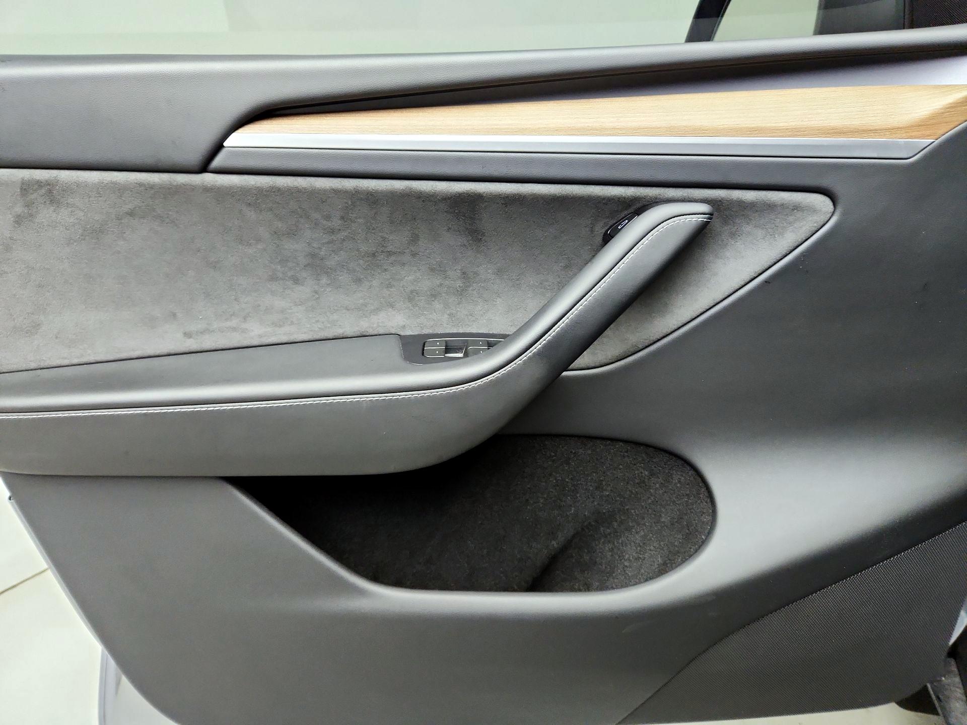 Thumbnail: 2024 Tesla Model Y - 12