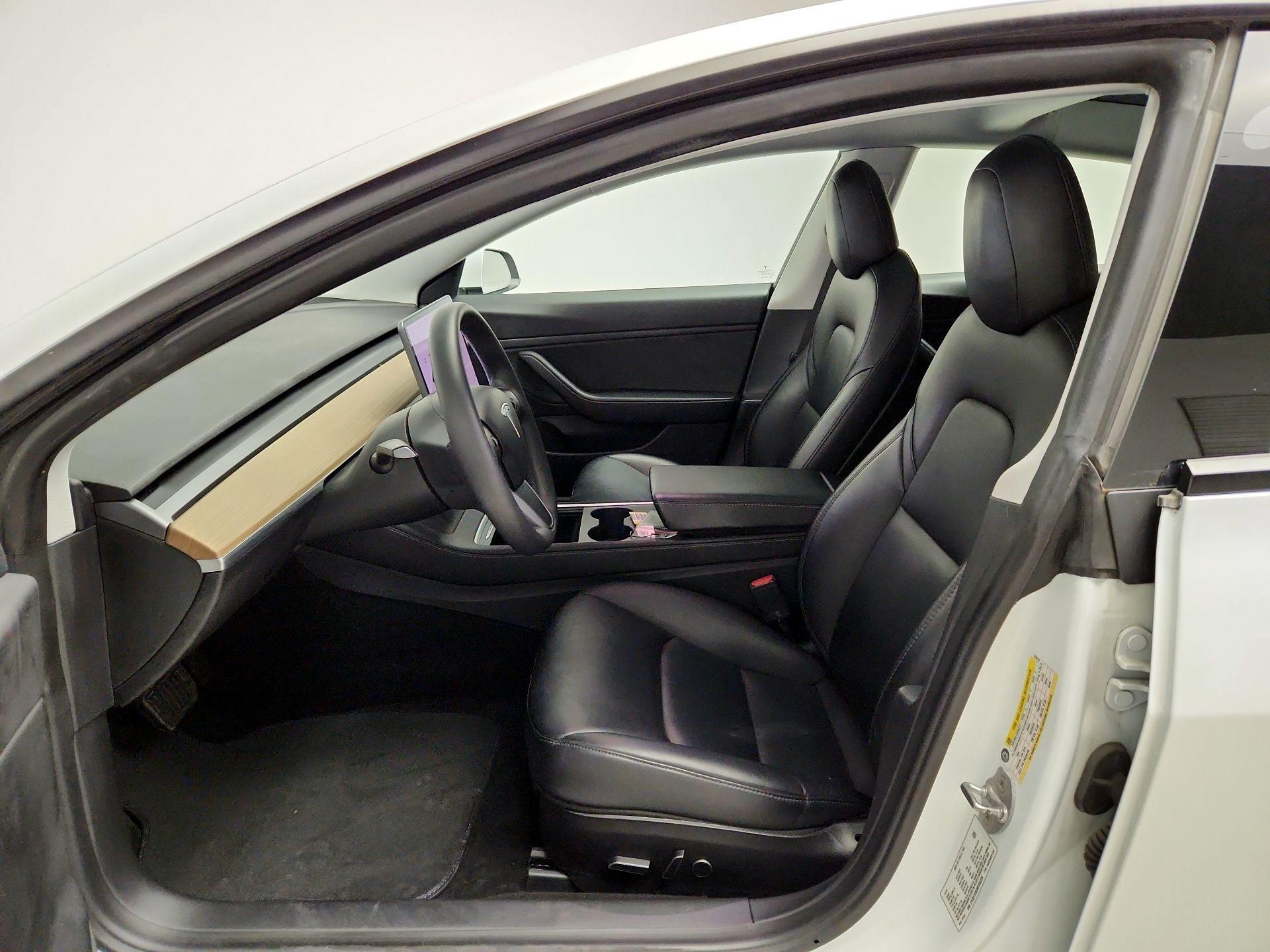 Thumbnail: 2021 Tesla Model 3 - 11