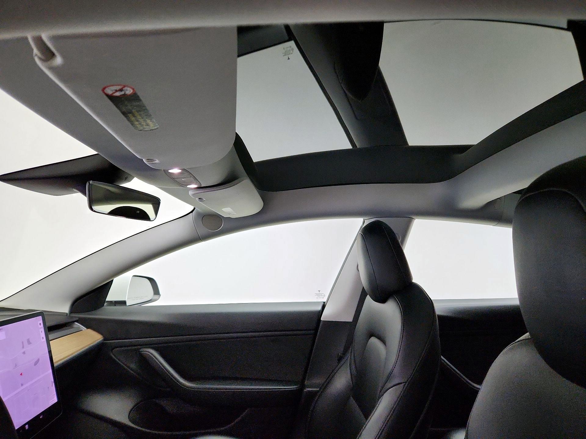 Thumbnail: 2021 Tesla Model 3 - 18