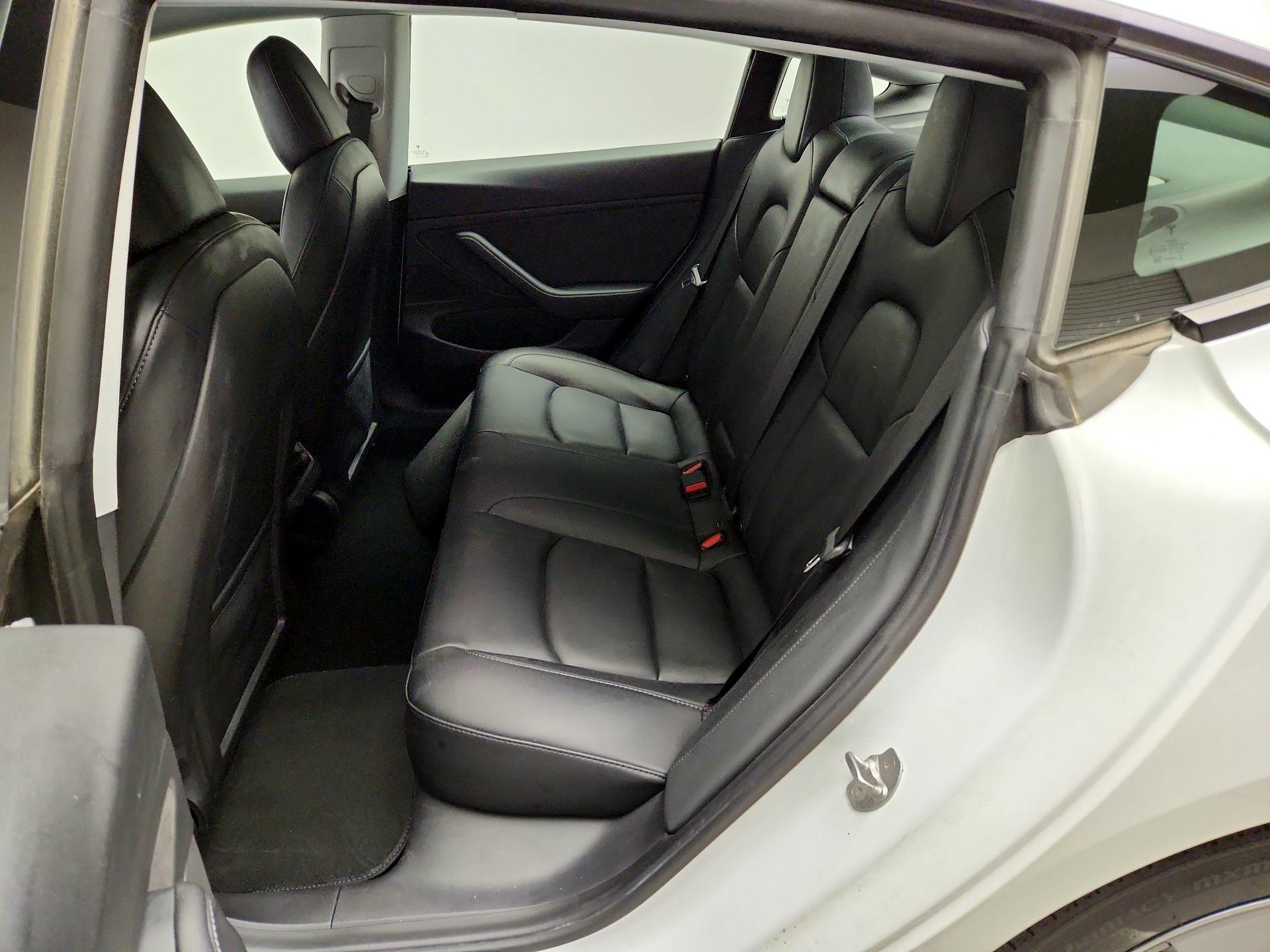 Thumbnail: 2021 Tesla Model 3 - 19