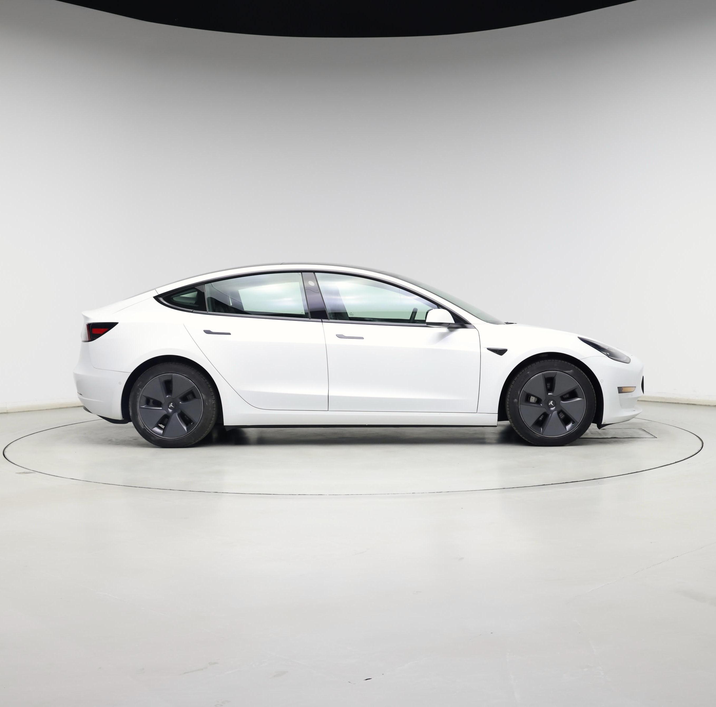 Thumbnail: 2021 Tesla Model 3 - 7