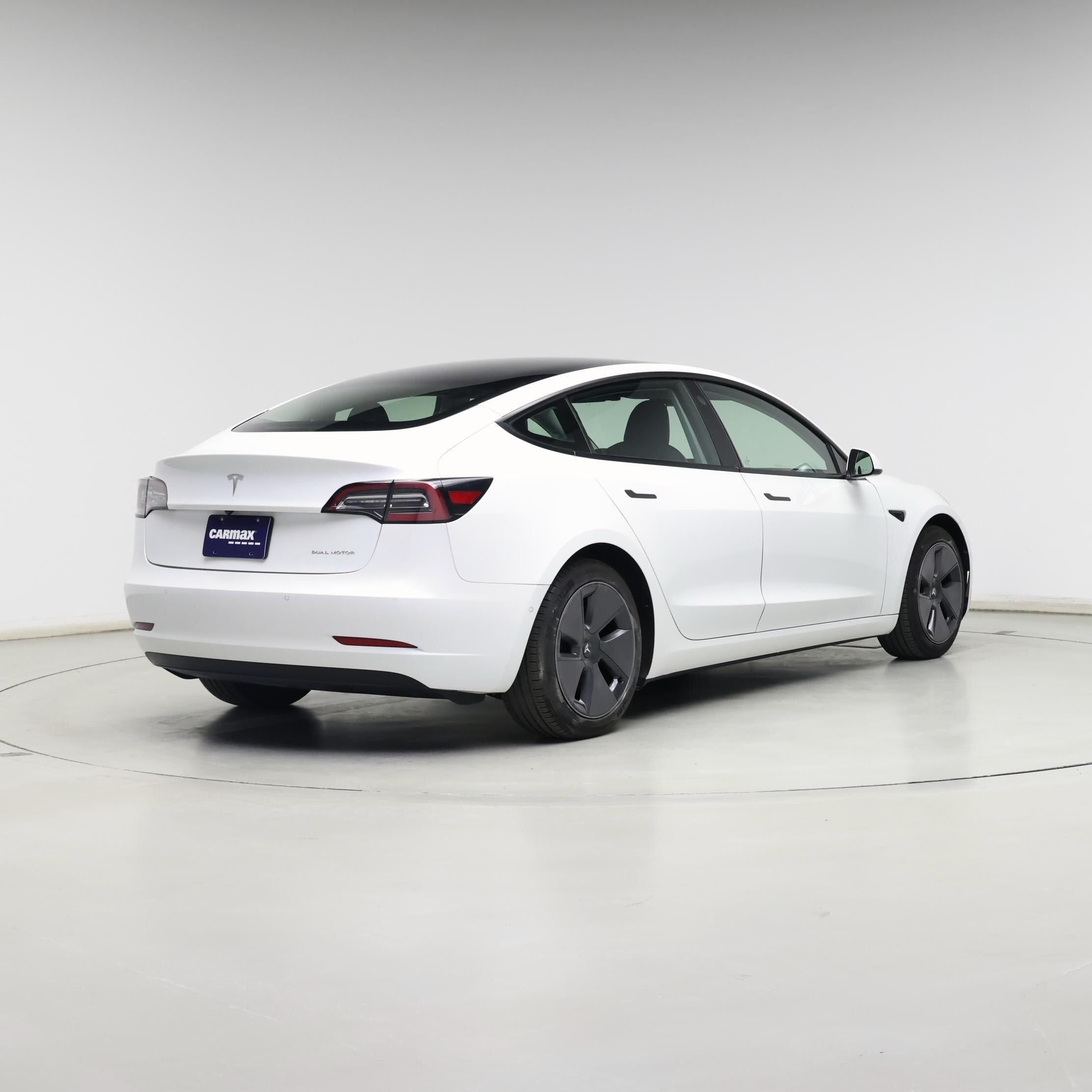 Thumbnail: 2021 Tesla Model 3 - 8