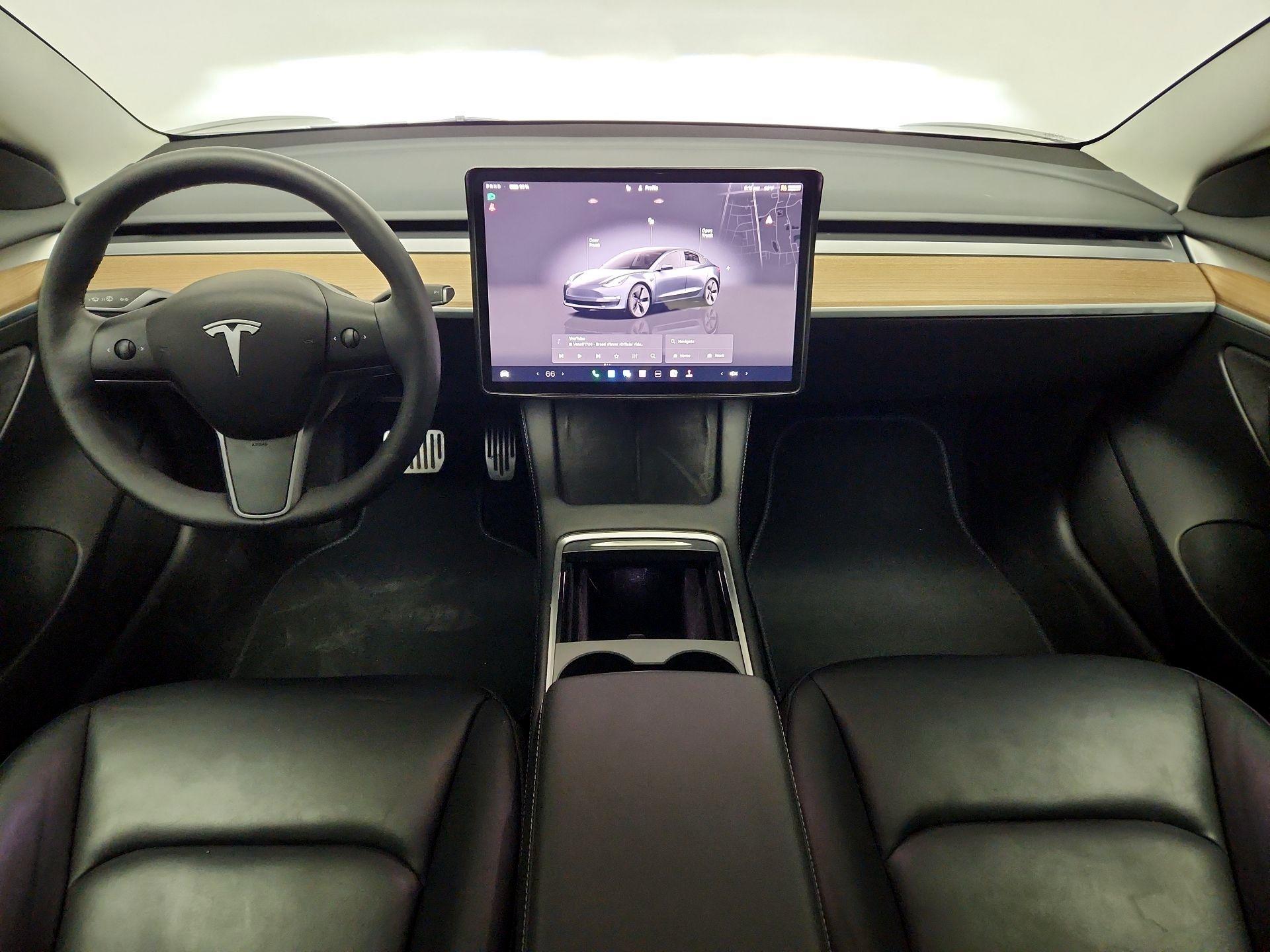 Thumbnail: 2023 Tesla Model 3 - 9