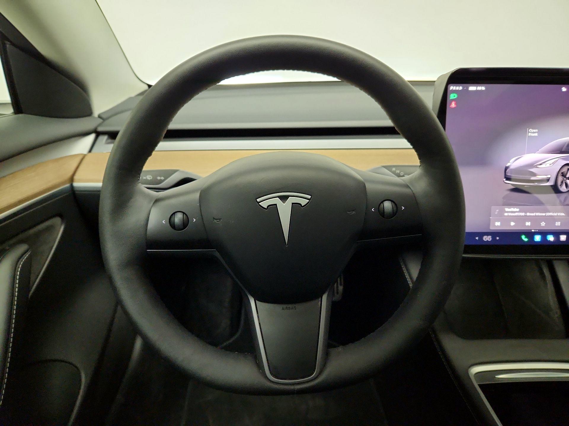 Thumbnail: 2023 Tesla Model 3 - 10