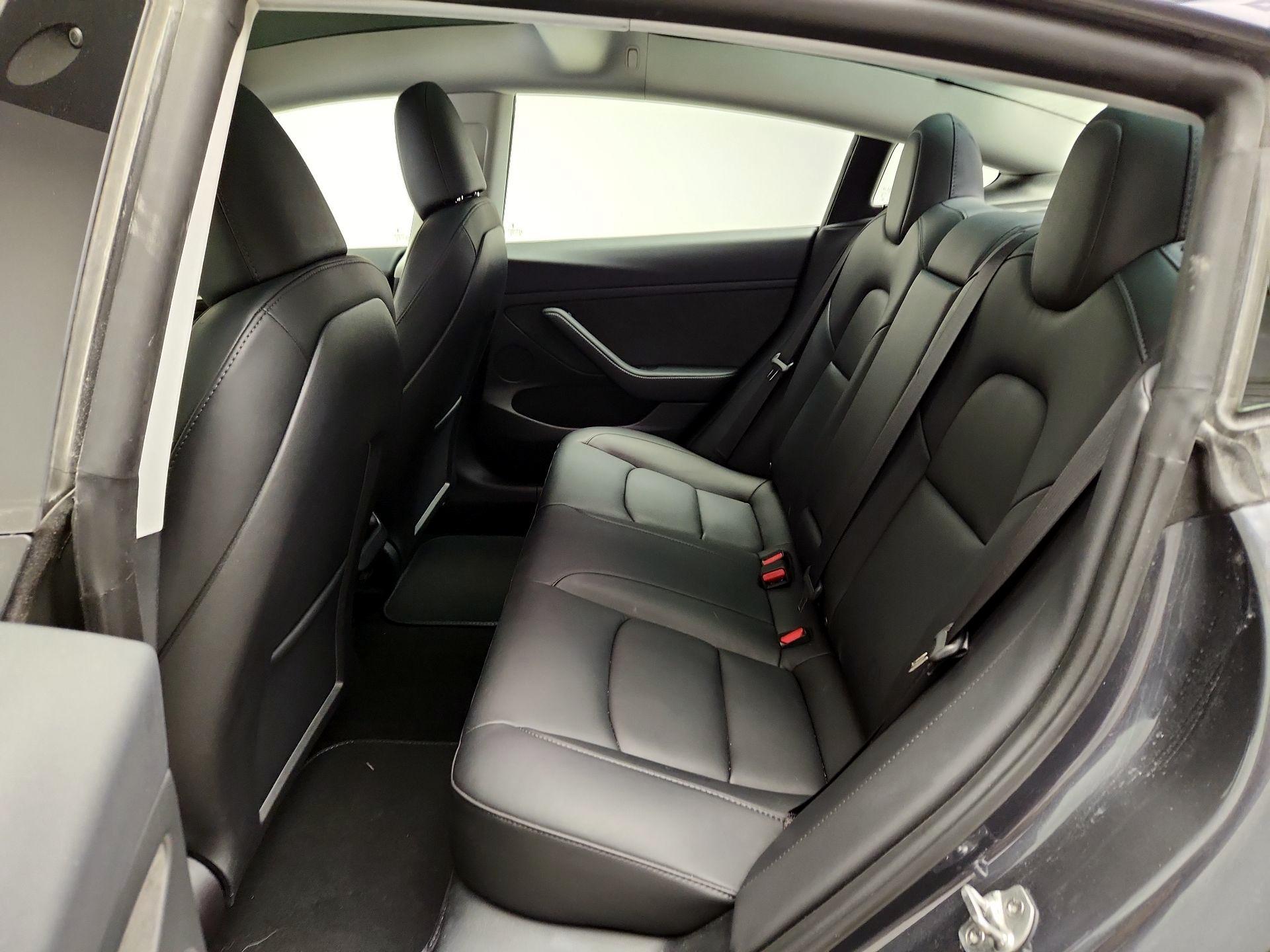 Thumbnail: 2023 Tesla Model 3 - 19