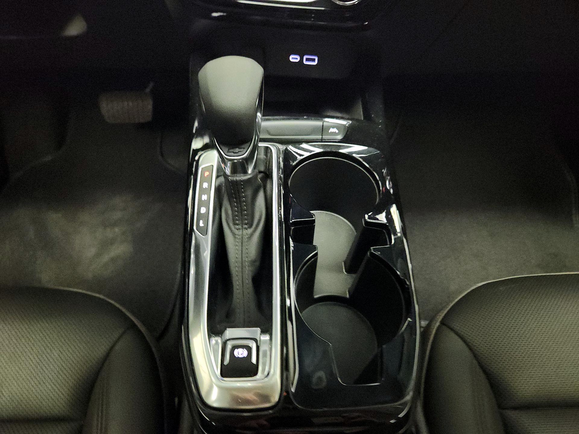 Thumbnail: 2024 Chevrolet Trax - 17