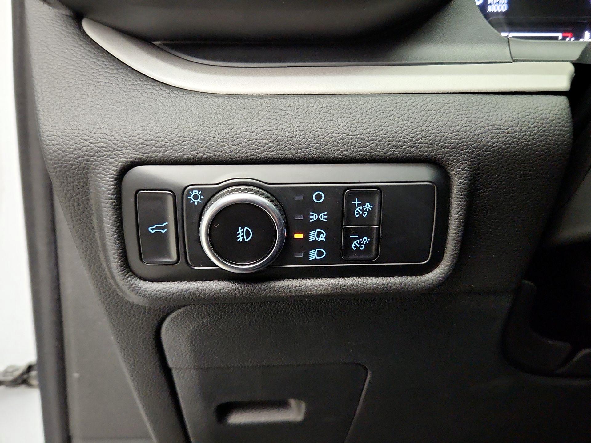 Thumbnail: 2023 Ford Explorer - 13