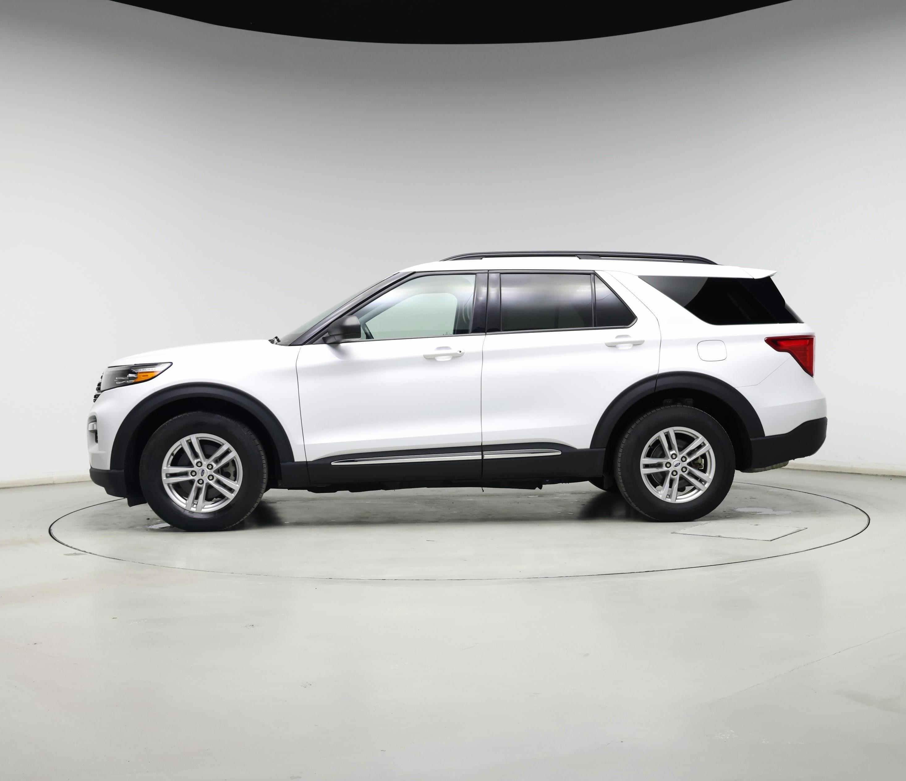 Thumbnail: 2023 Ford Explorer - 3