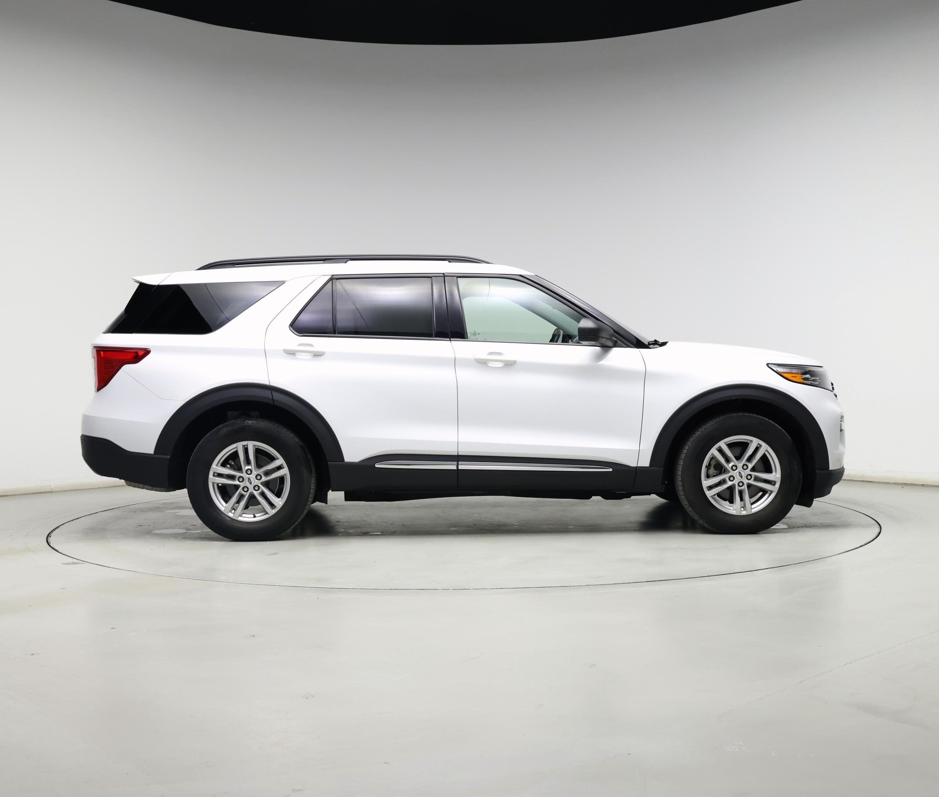 Thumbnail: 2023 Ford Explorer - 7