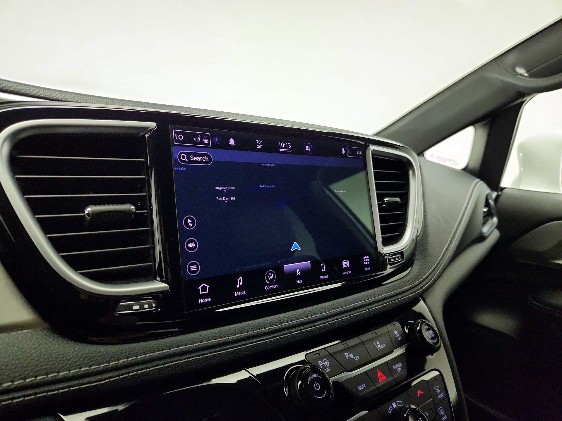 Thumbnail: 2021 Chrysler Pacifica - 14