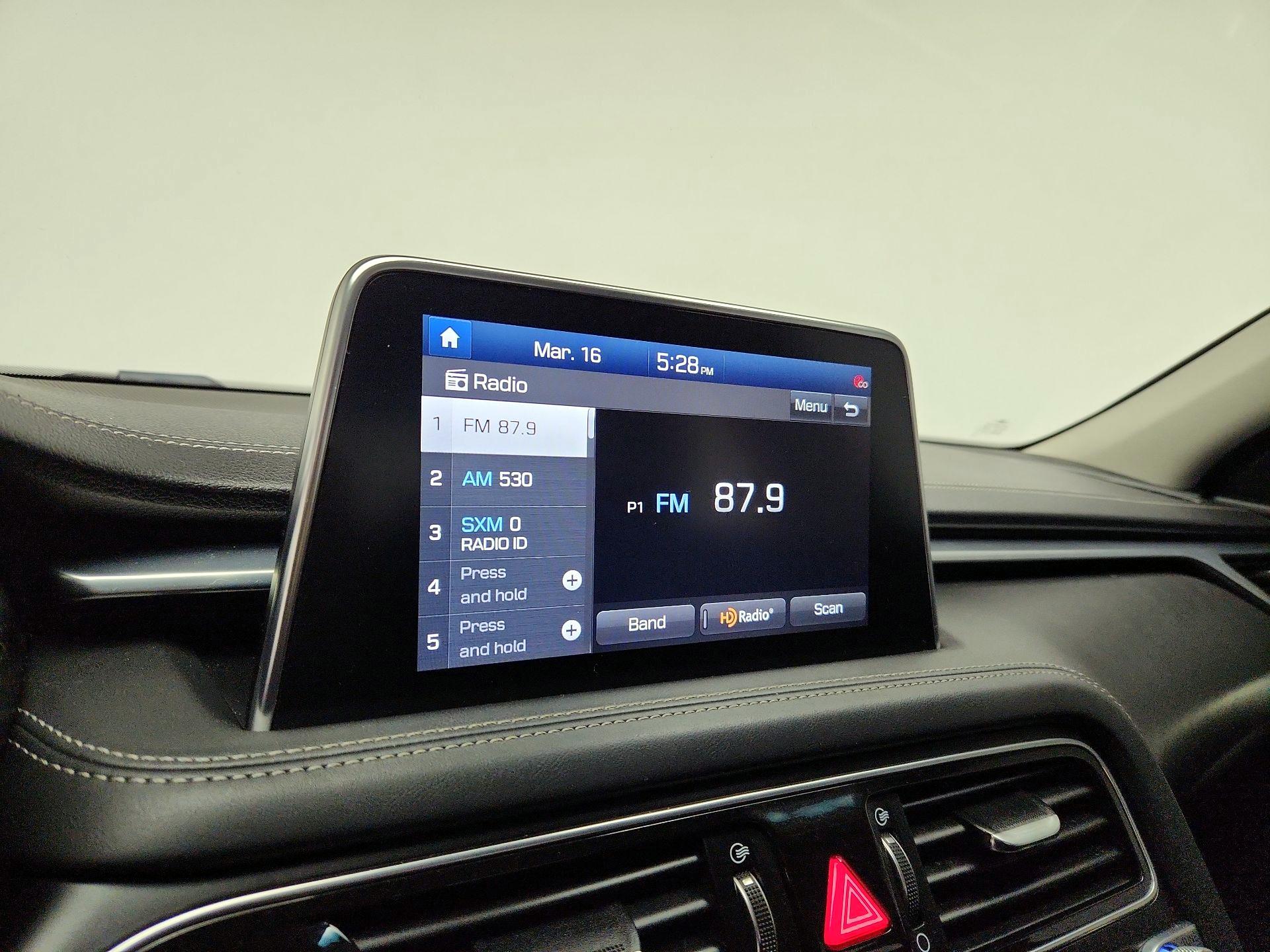 Thumbnail: 2021 Genesis G70 - 16