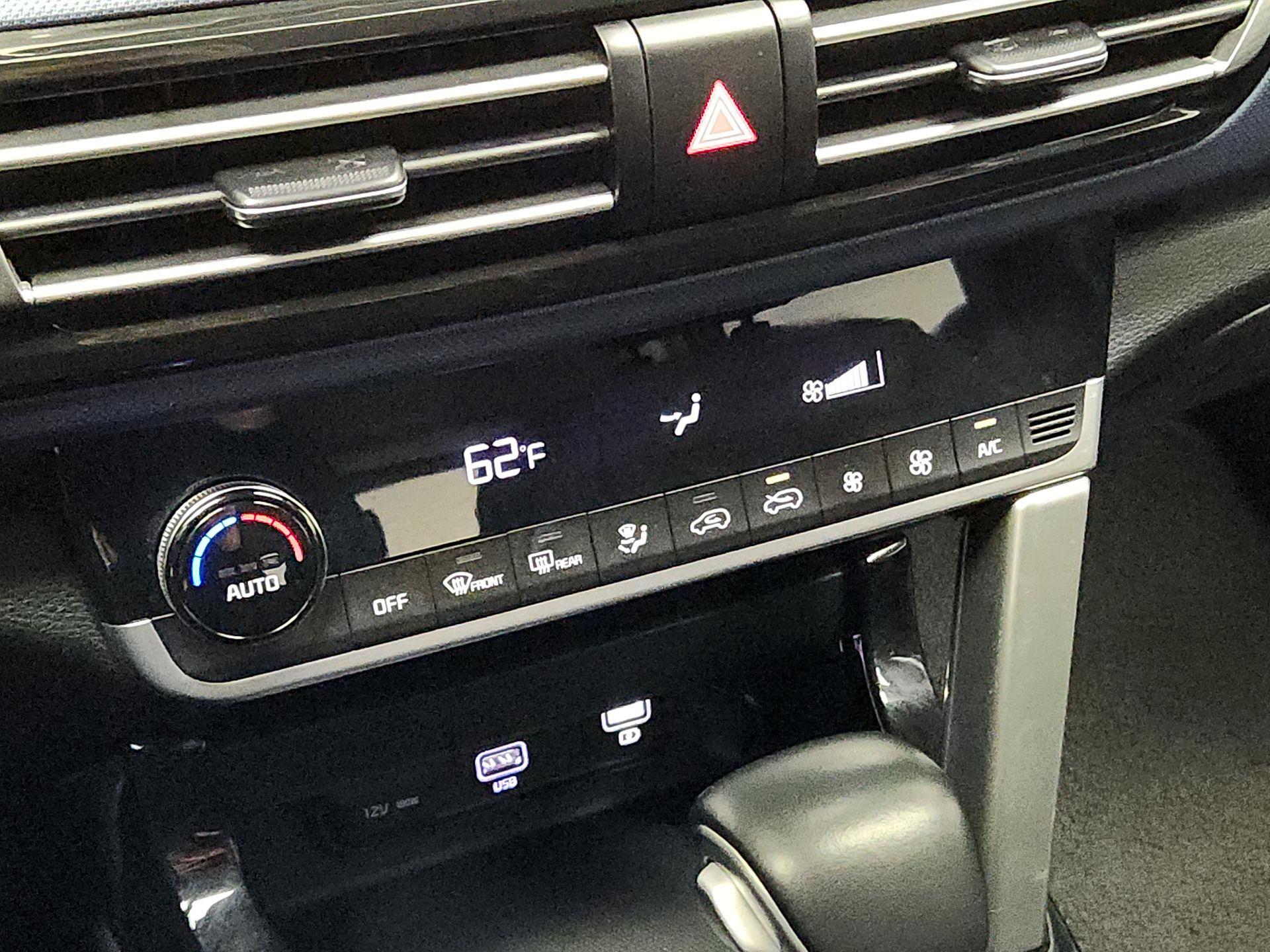 Thumbnail: 2023 Kia Seltos - 17