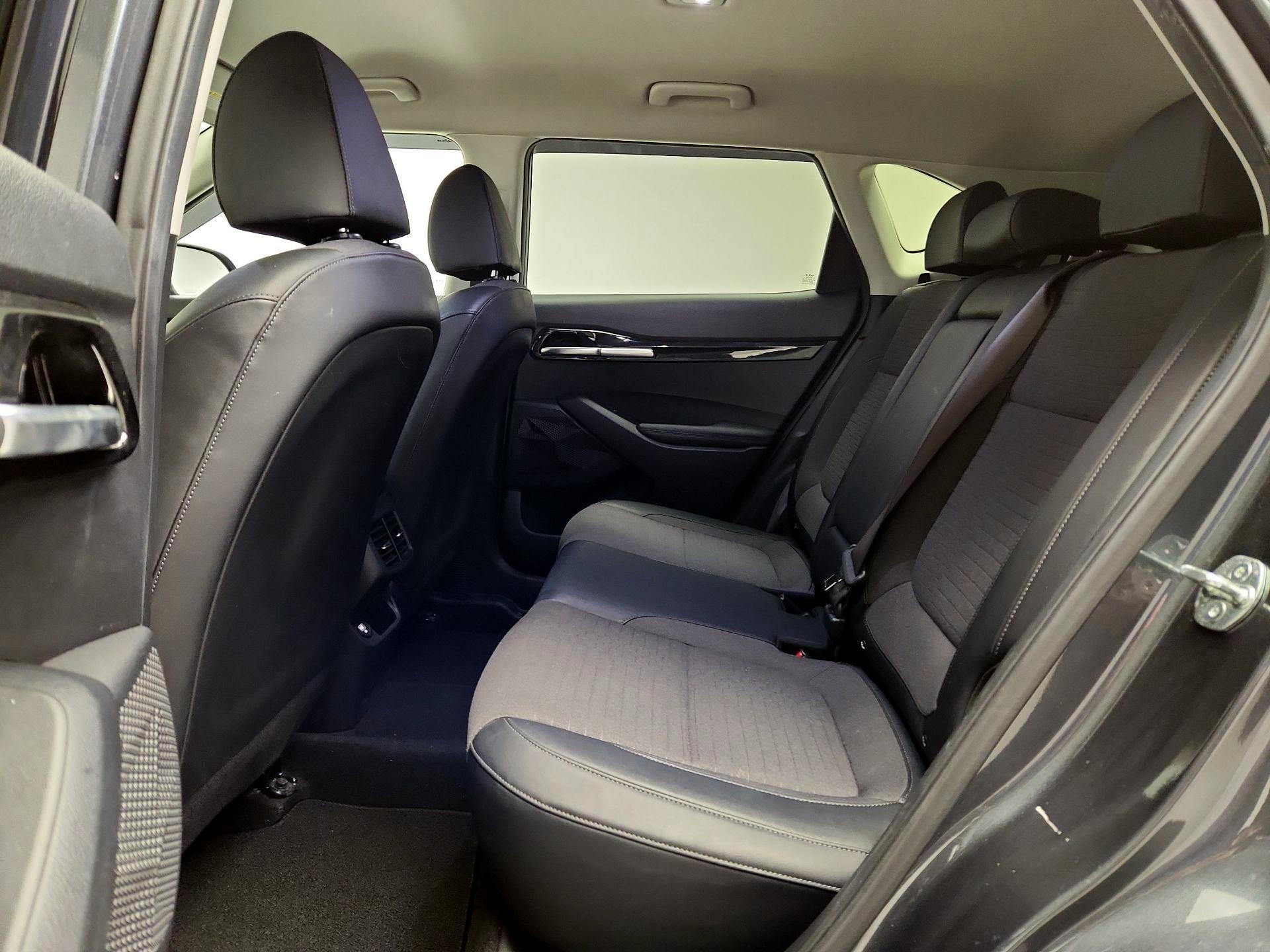 Thumbnail: 2023 Kia Seltos - 20