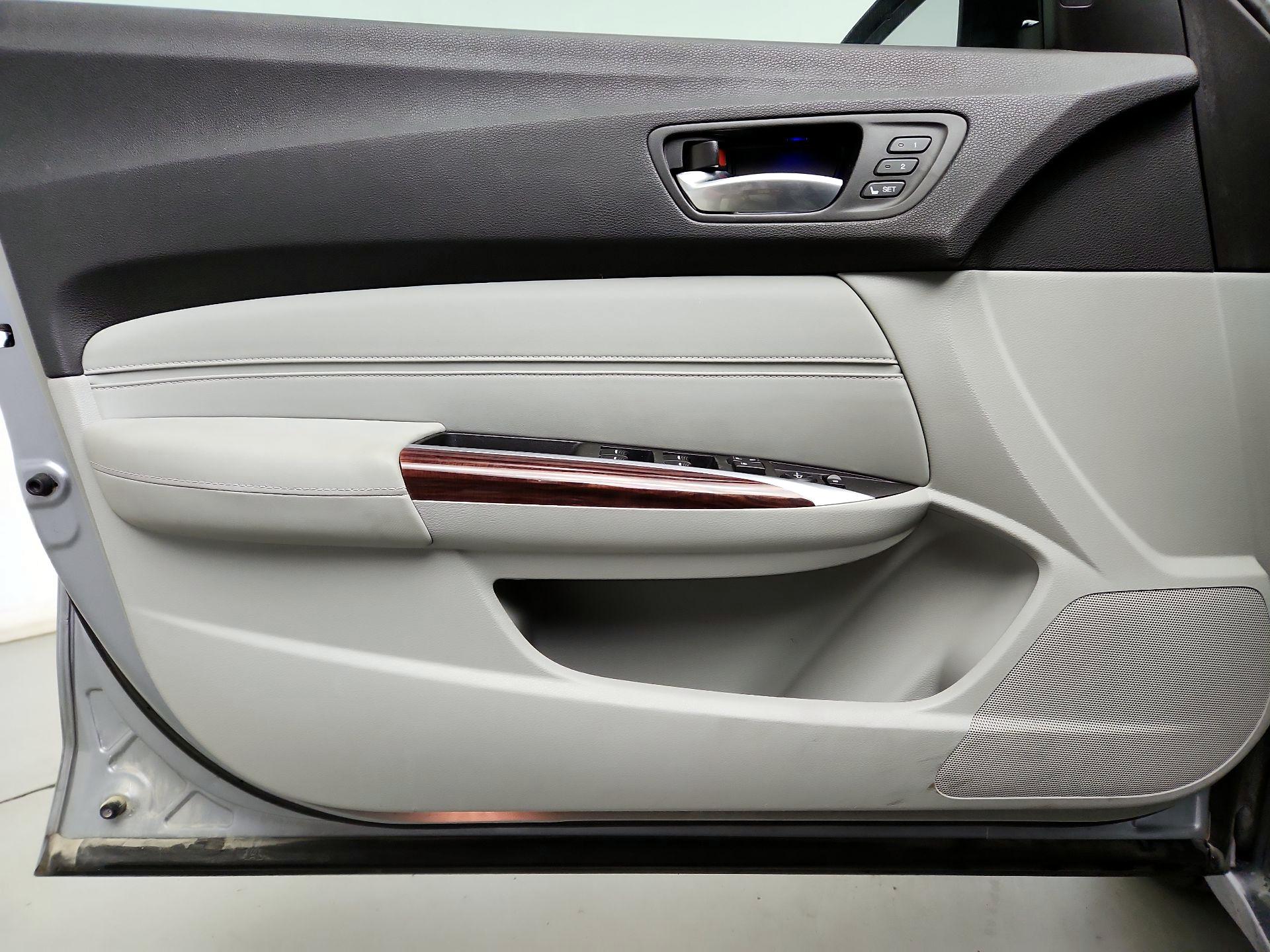 Thumbnail: 2016 Acura TLX - 12