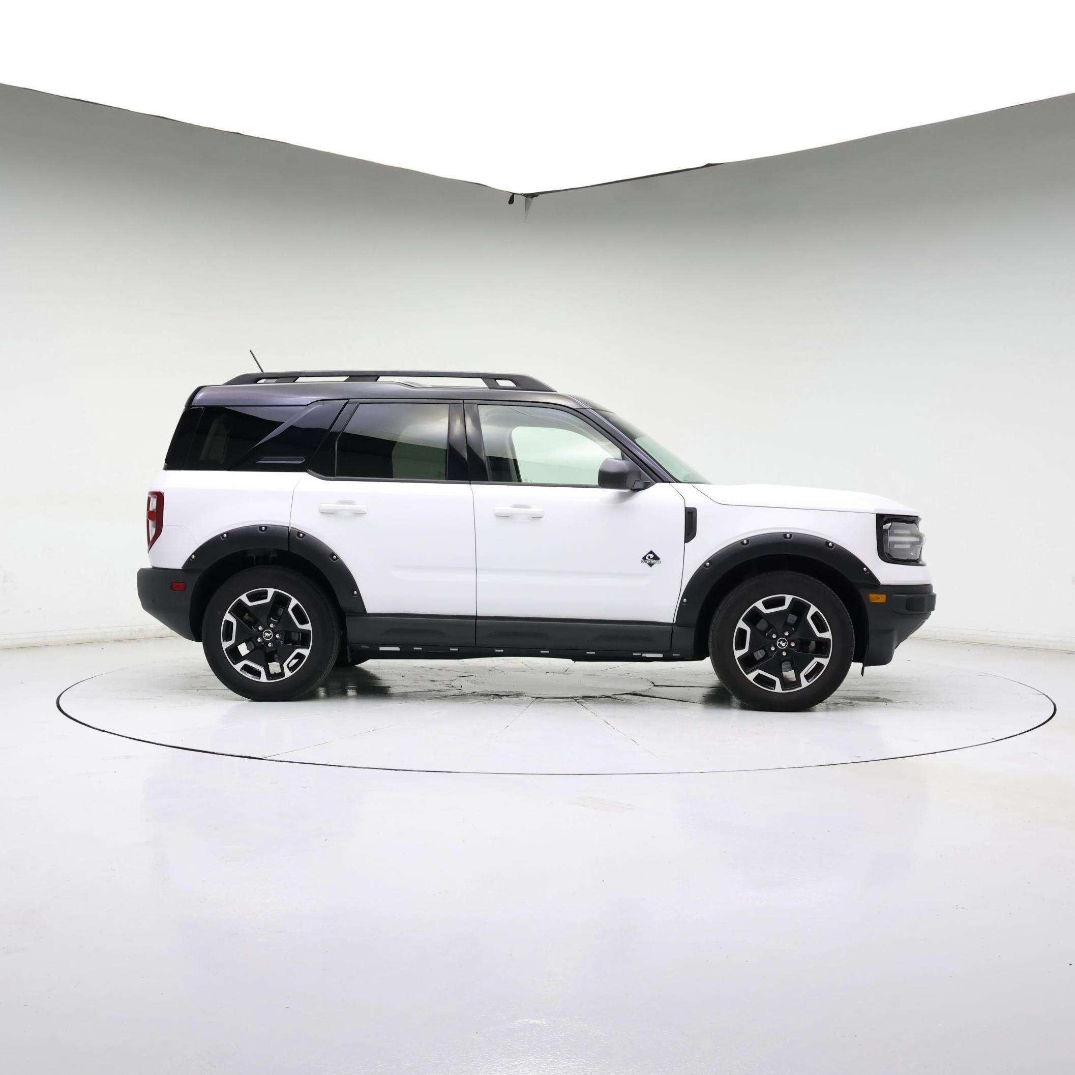 Thumbnail: 2022 Ford Bronco Sport - 7