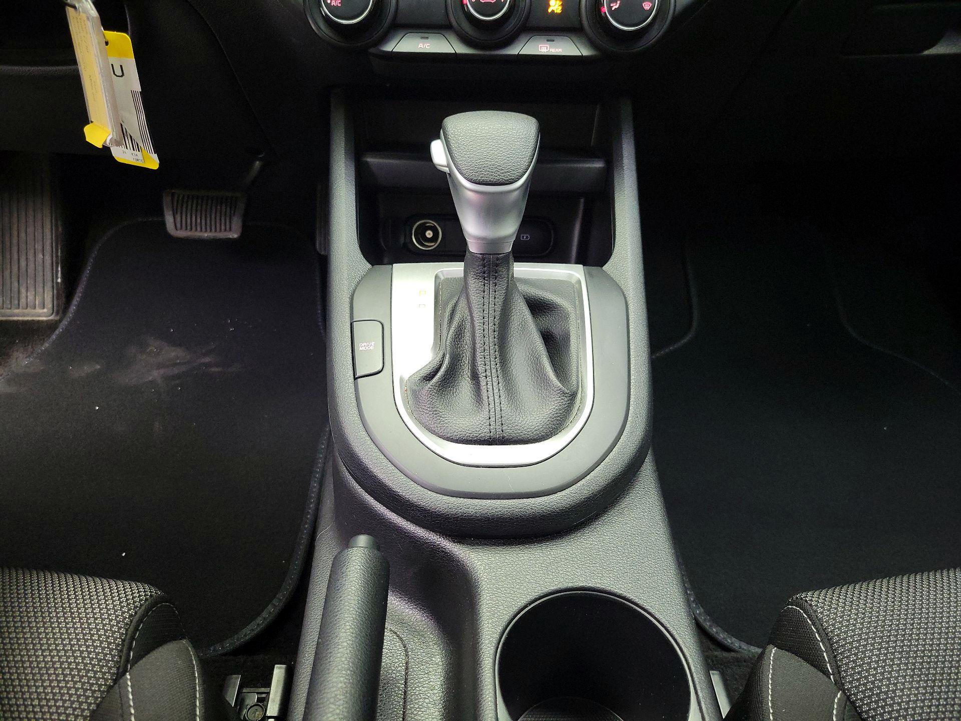 Thumbnail: 2024 Kia Forte - 17