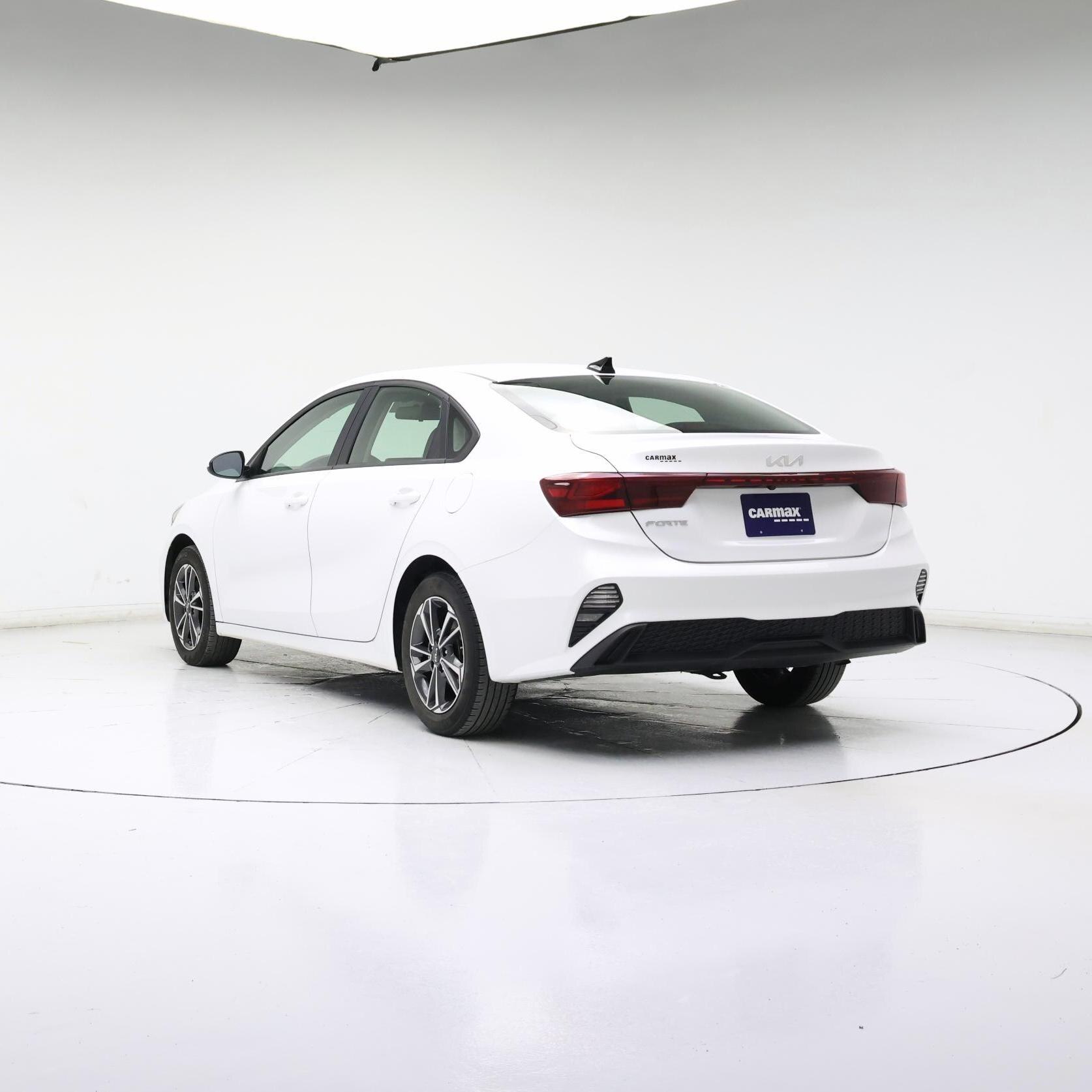 Thumbnail: 2024 Kia Forte - 2