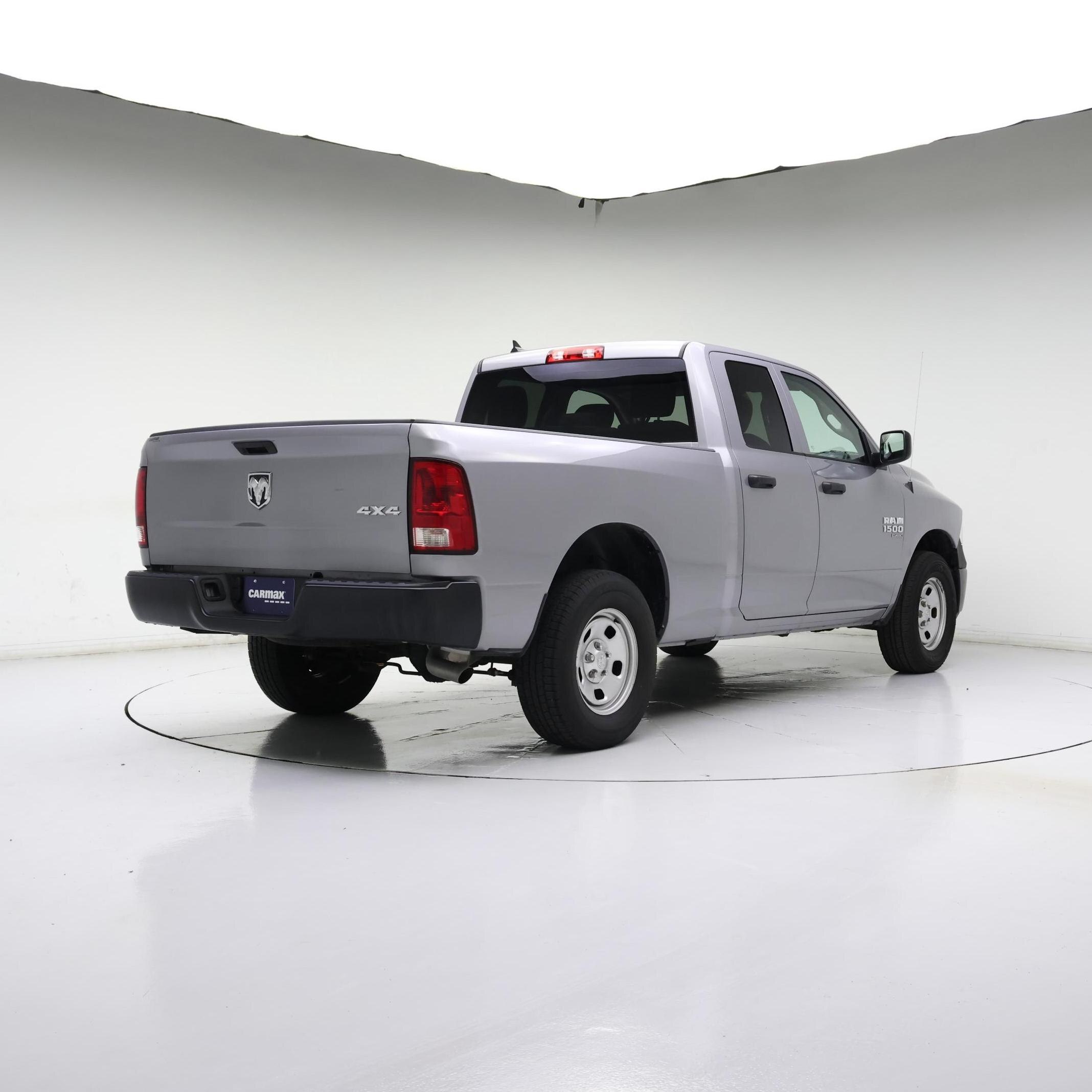 Thumbnail: 2023 RAM 1500 Classic - 8