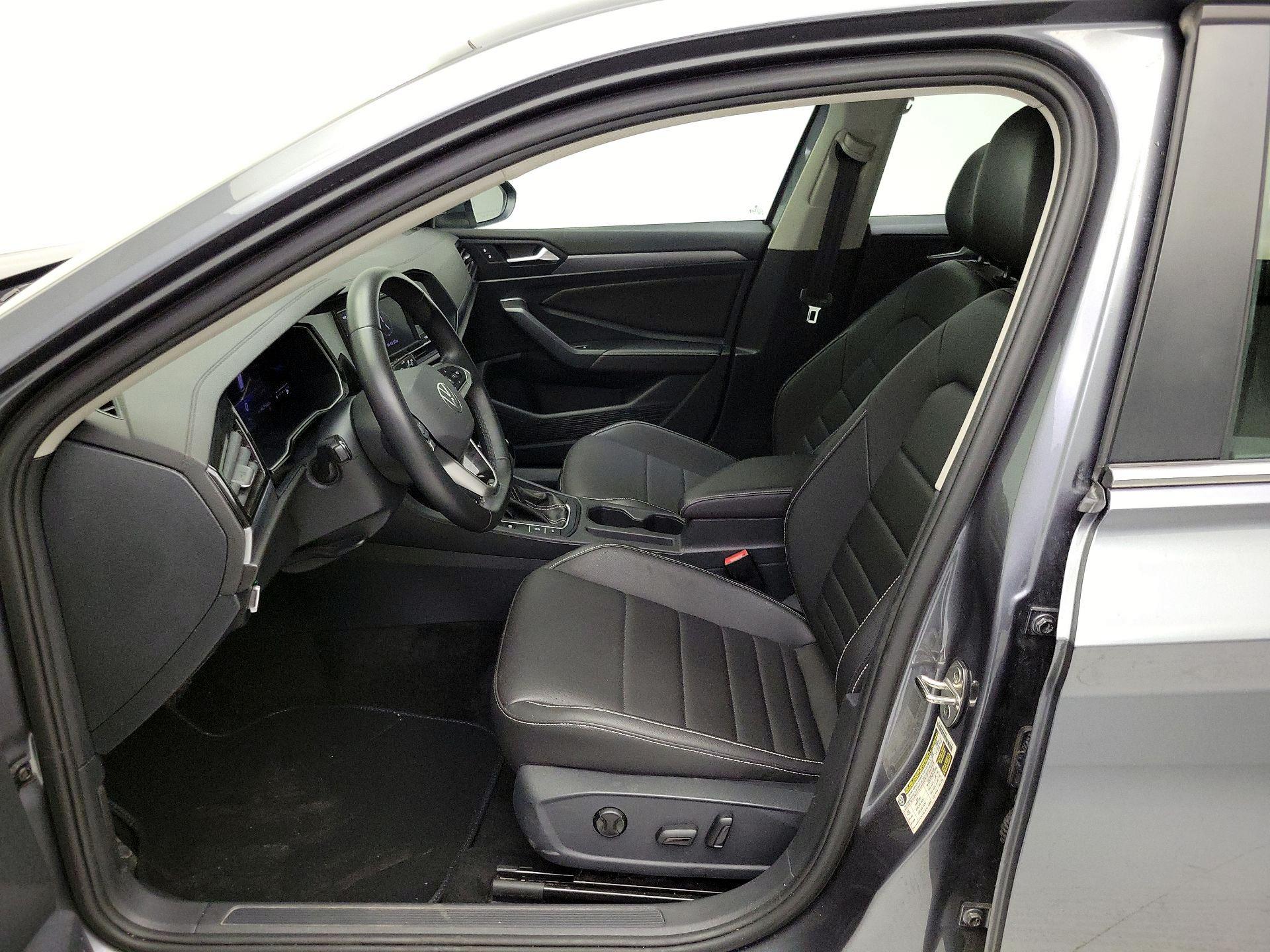 Thumbnail: 2024 Volkswagen Jetta - 11