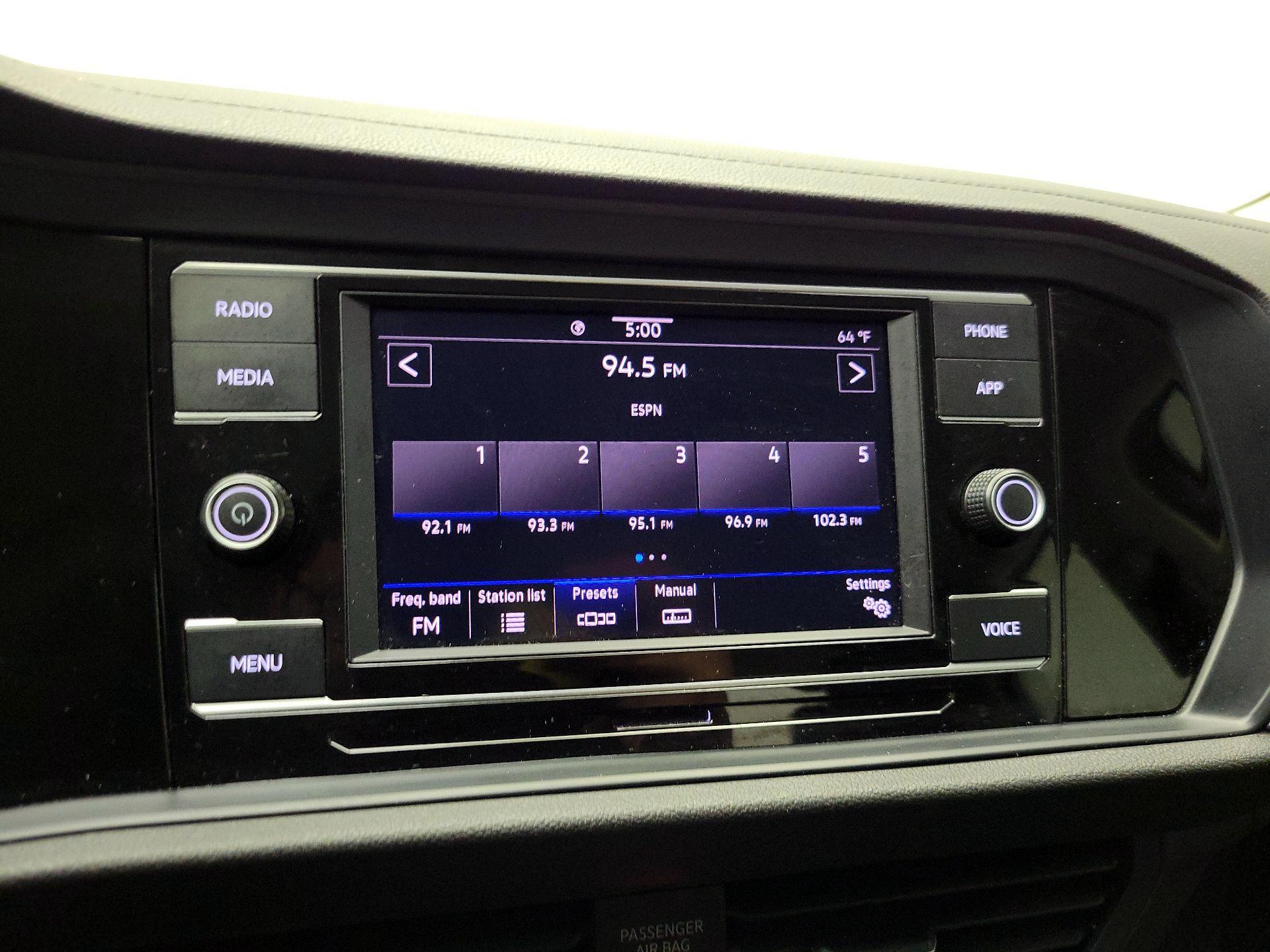 Thumbnail: 2024 Volkswagen Jetta - 15