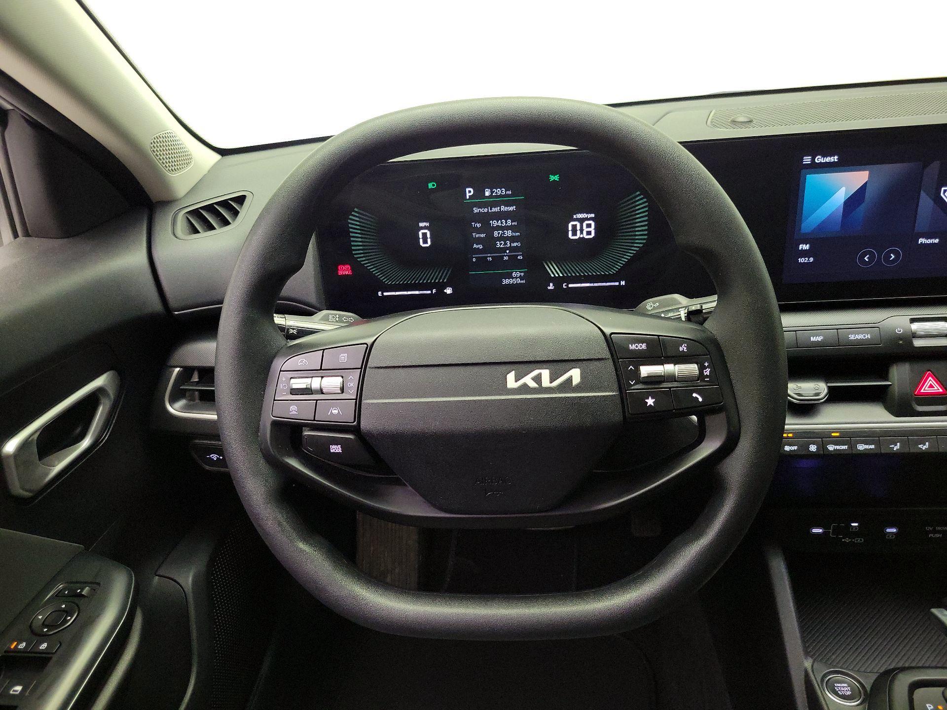 Thumbnail: 2025 Kia K4 - 10